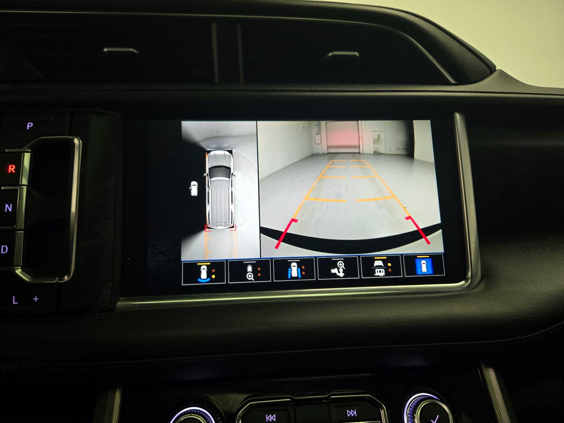 Thumbnail: 2022 GMC Yukon XL - 14