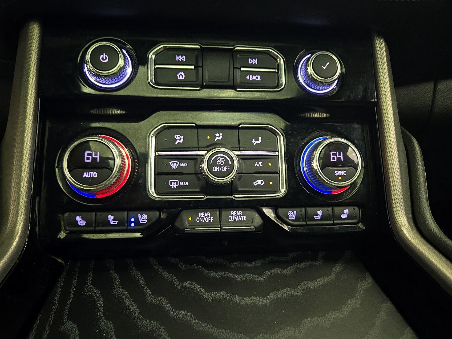 Thumbnail: 2022 GMC Yukon XL - 16