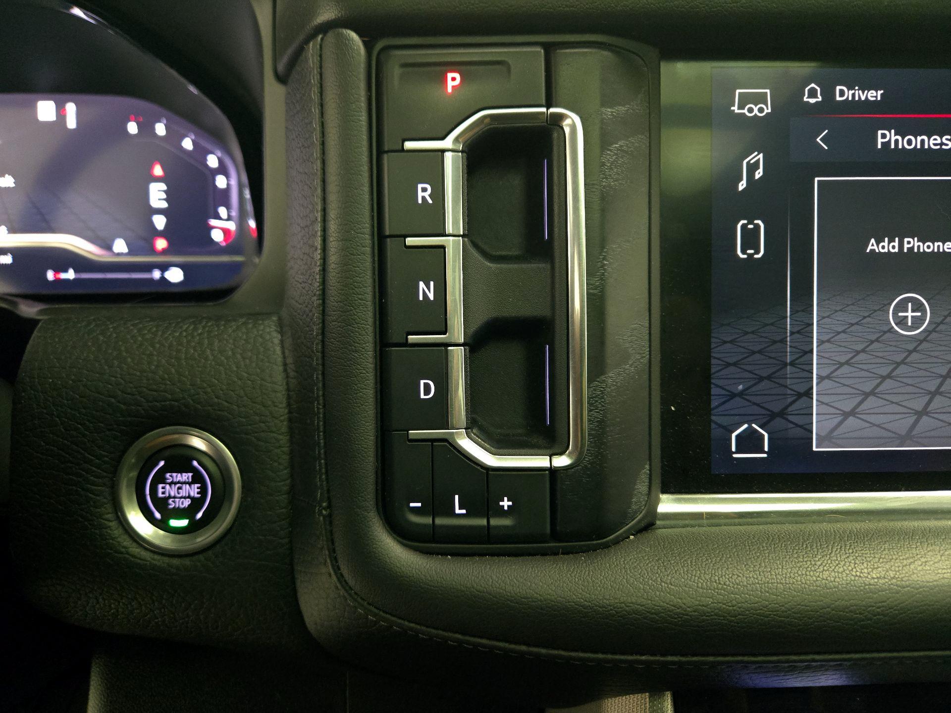 Thumbnail: 2022 GMC Yukon XL - 17