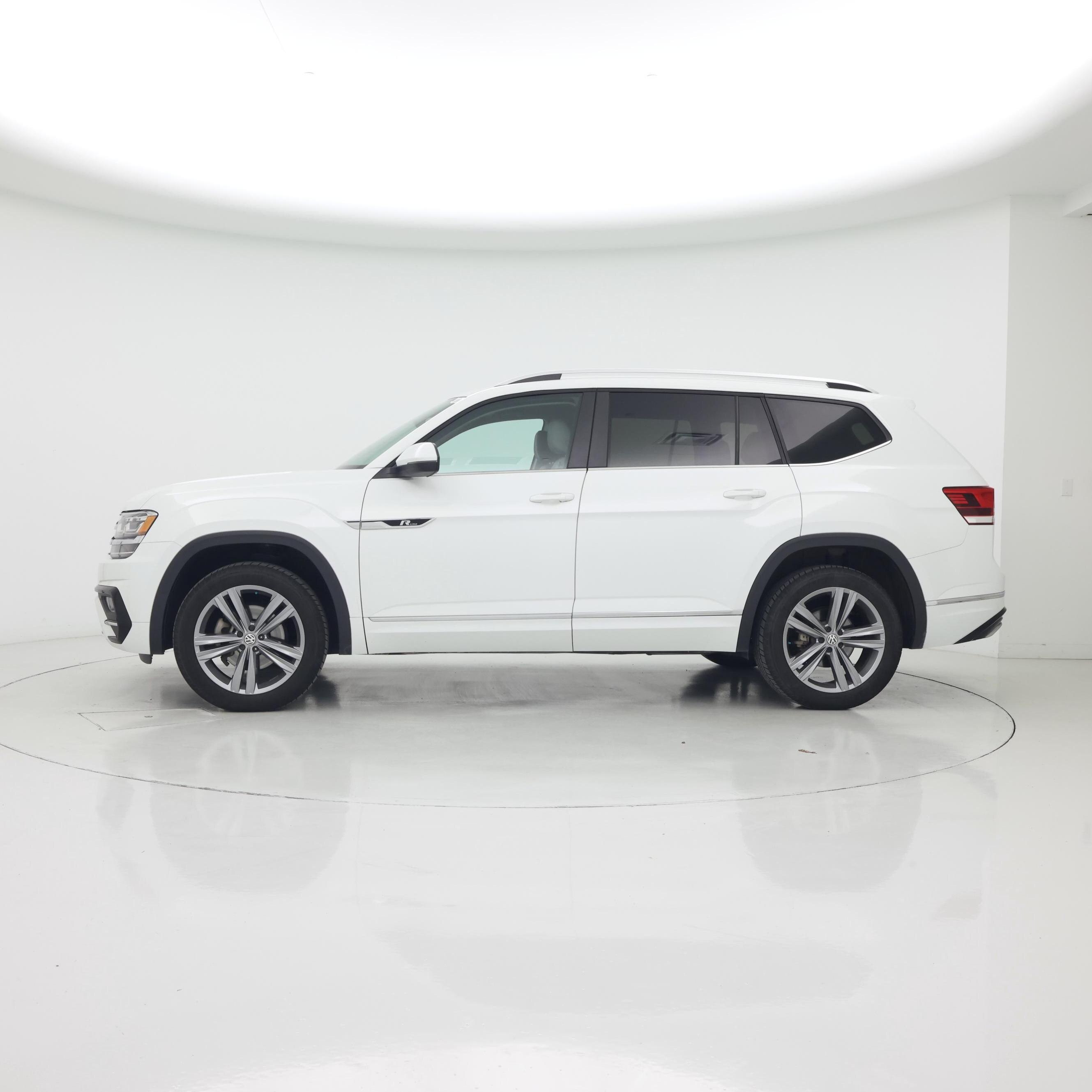 Thumbnail: 2018 Volkswagen Atlas - 3