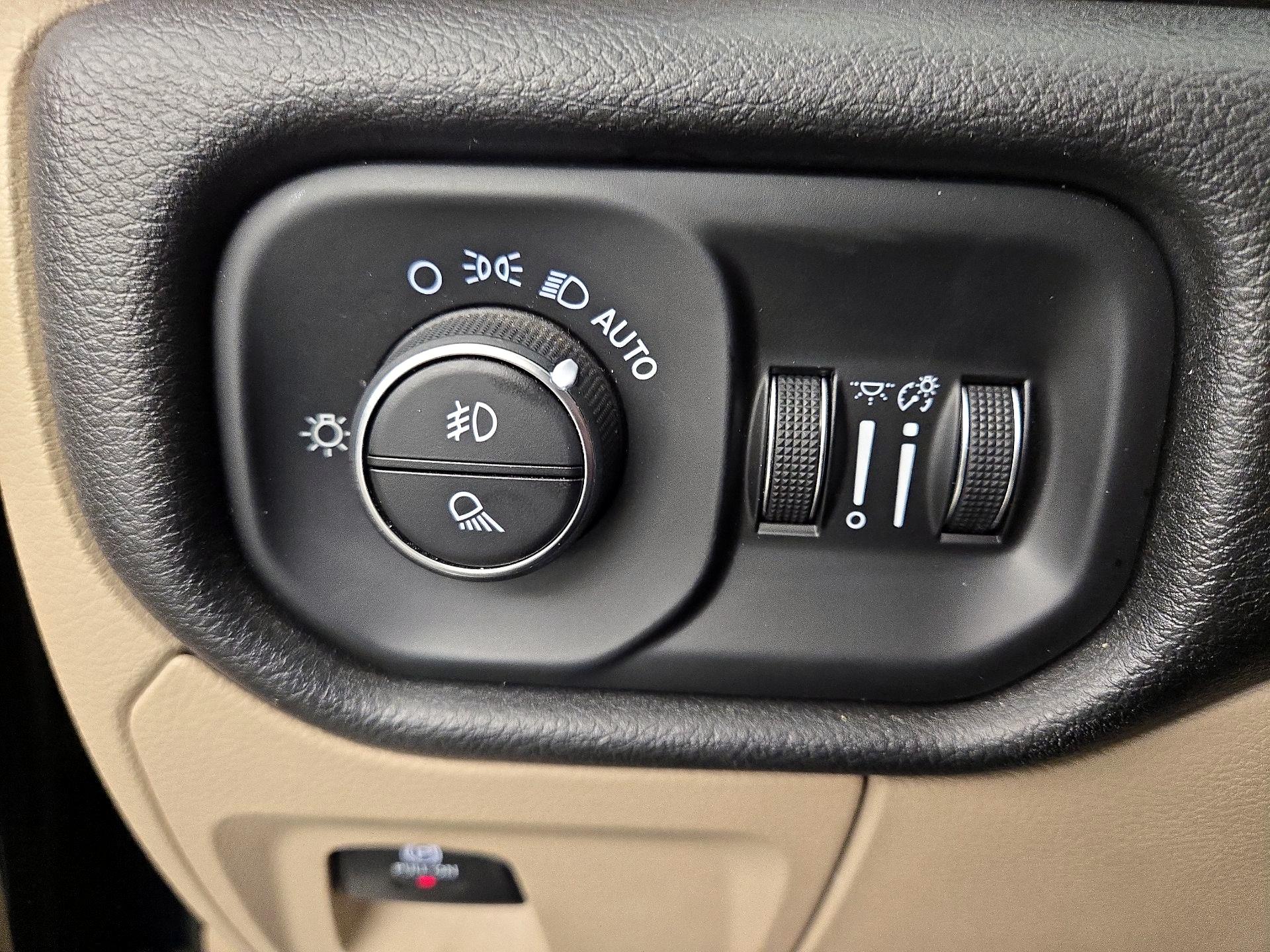 Thumbnail: 2019 RAM 1500 - 13