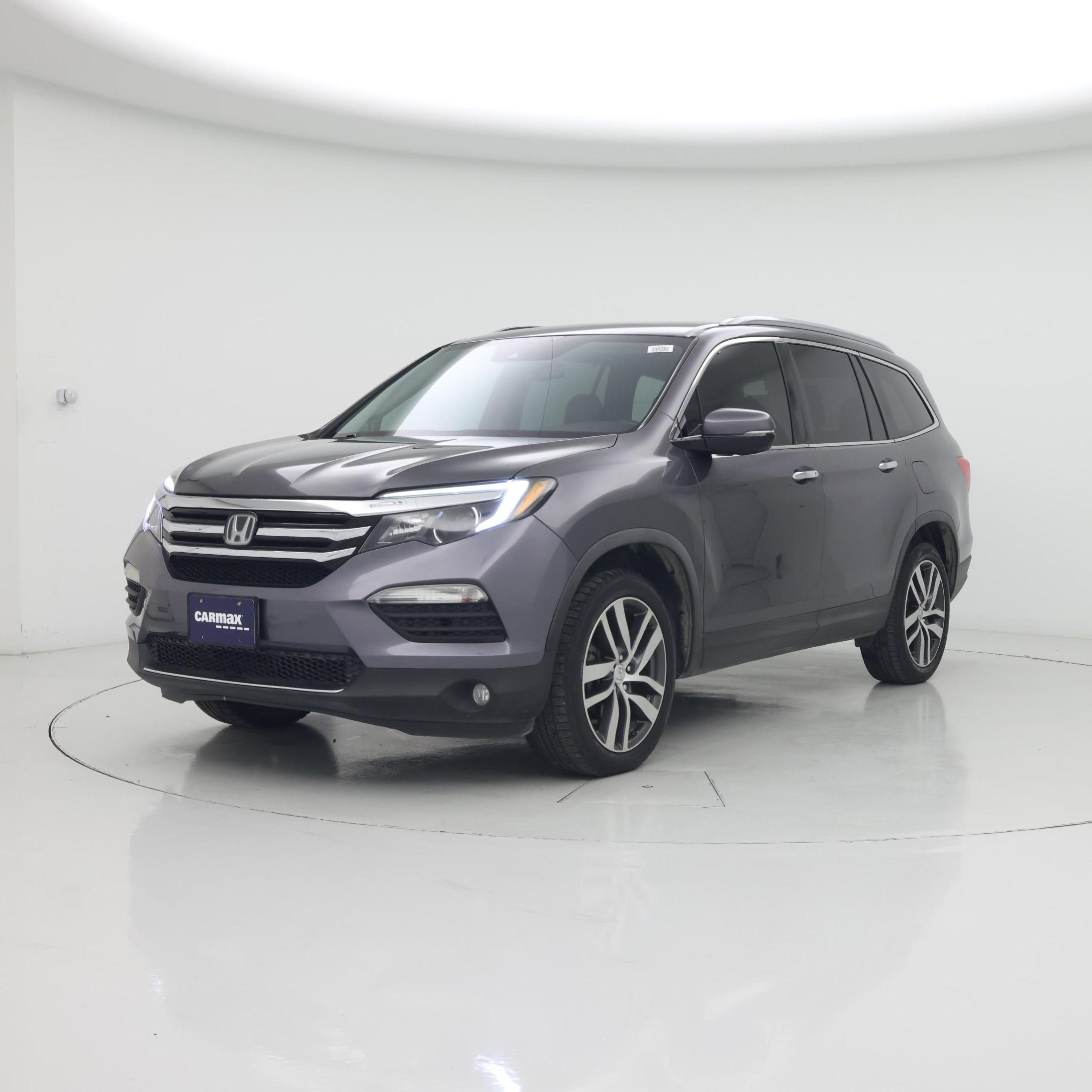 Thumbnail: 2017 Honda Pilot - 4