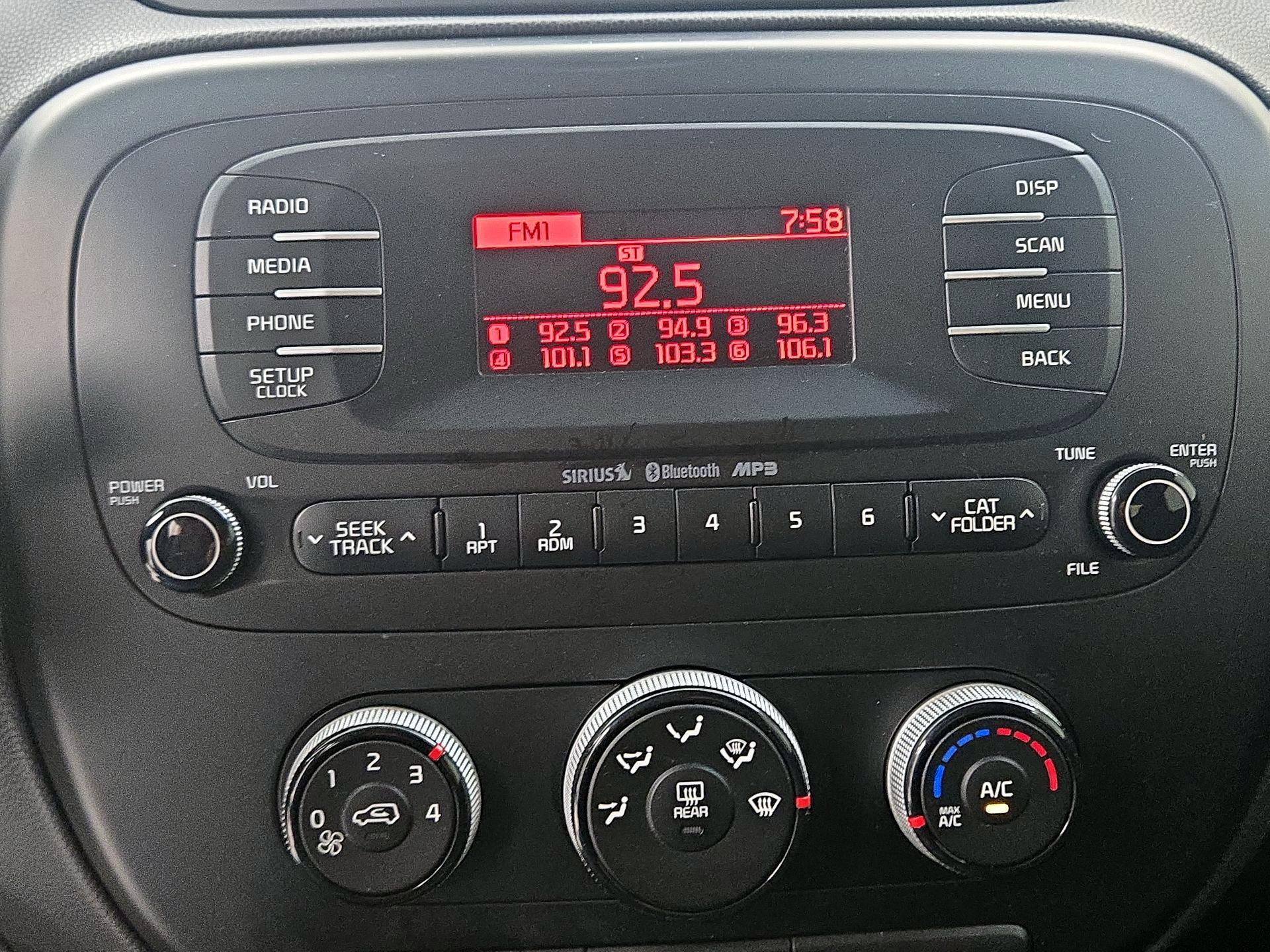 Thumbnail: 2015 Kia Soul - 14