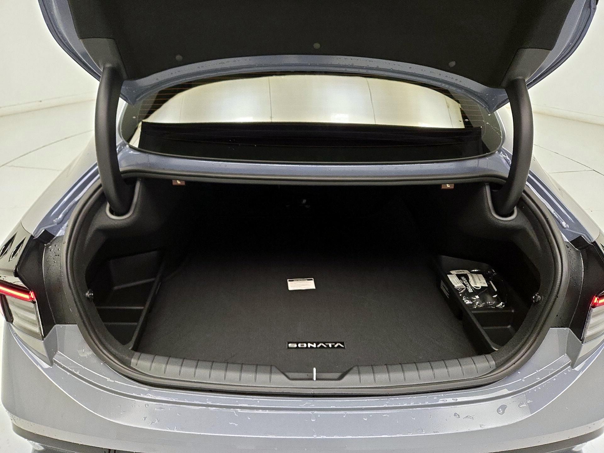 Thumbnail: 2025 Hyundai Sonata - 20