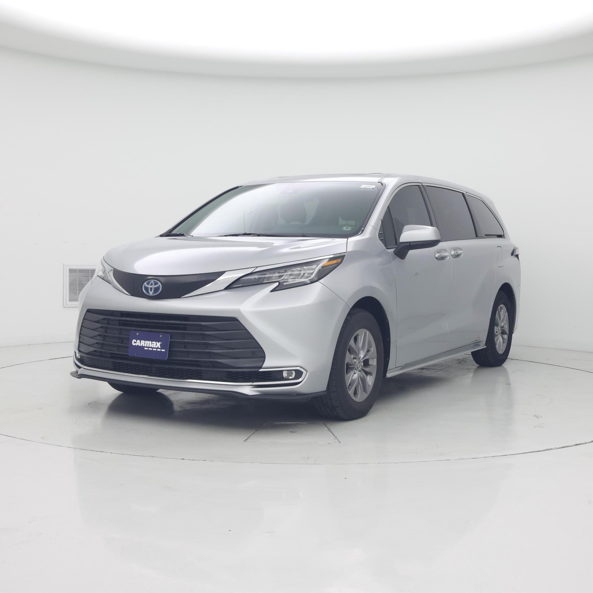 Thumbnail: 2022 Toyota Sienna - 4