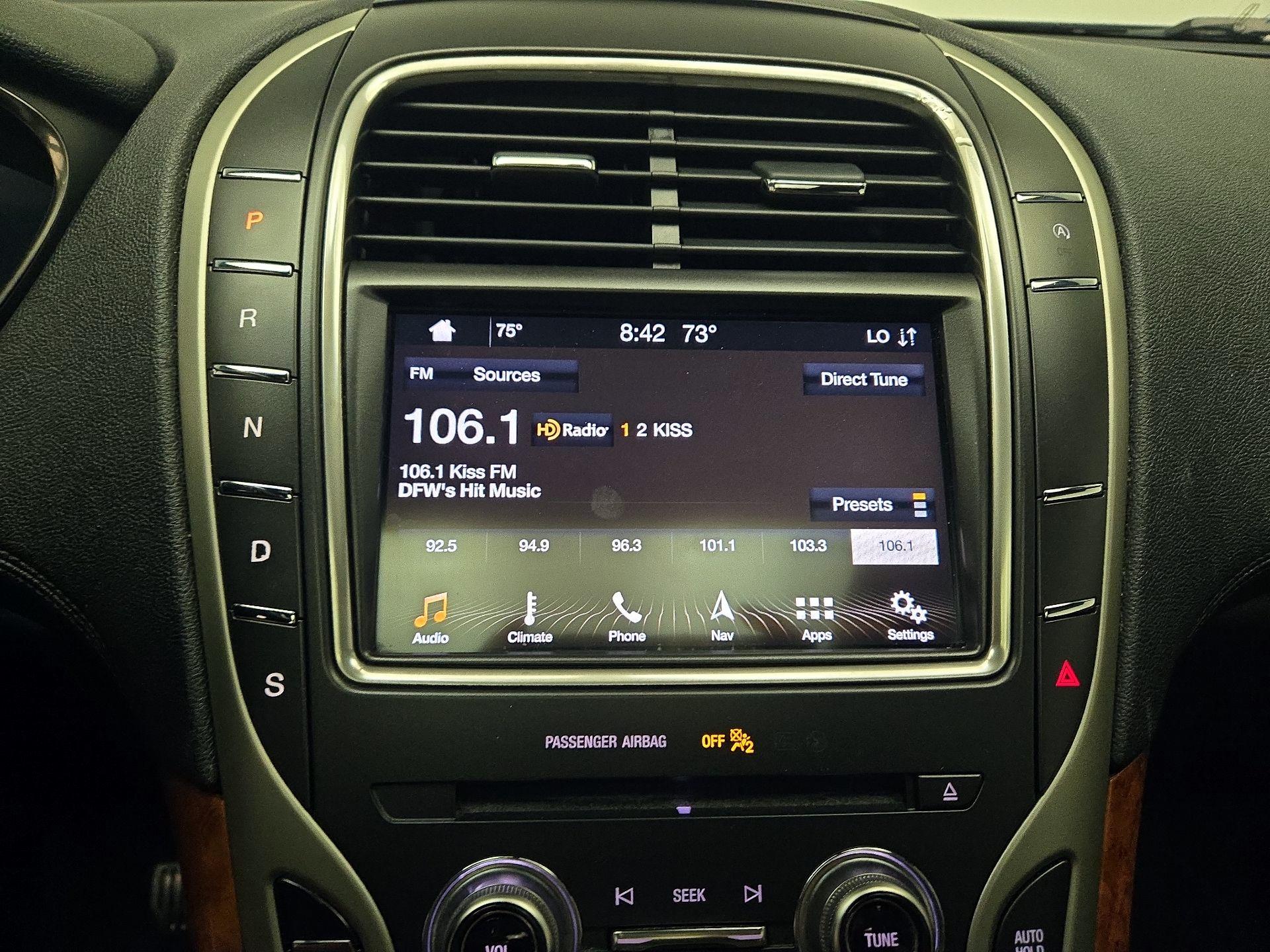 Thumbnail: 2019 Lincoln Nautilus - 16