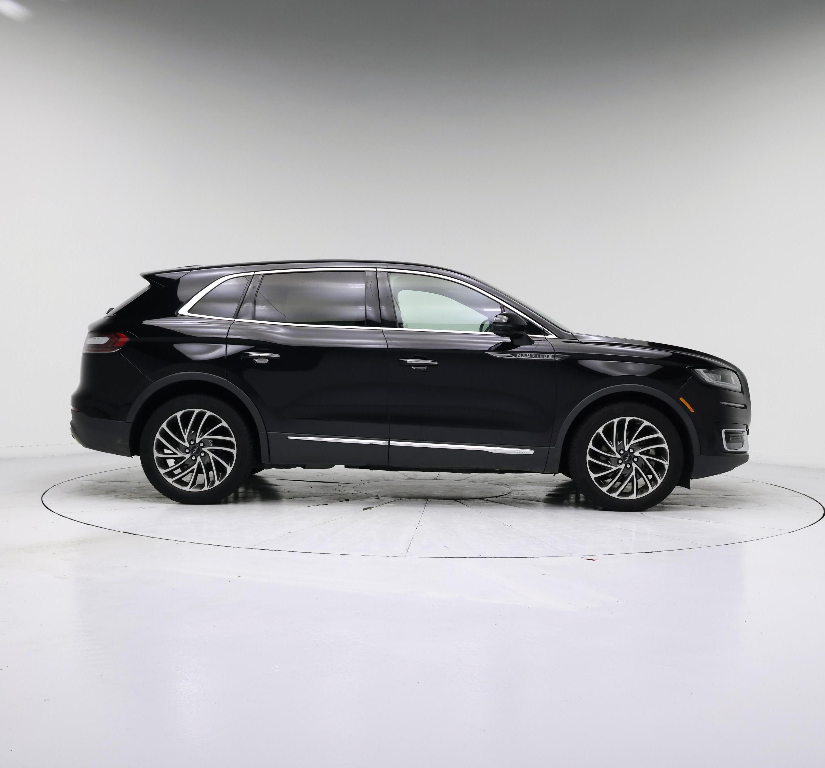 Thumbnail: 2019 Lincoln Nautilus - 7
