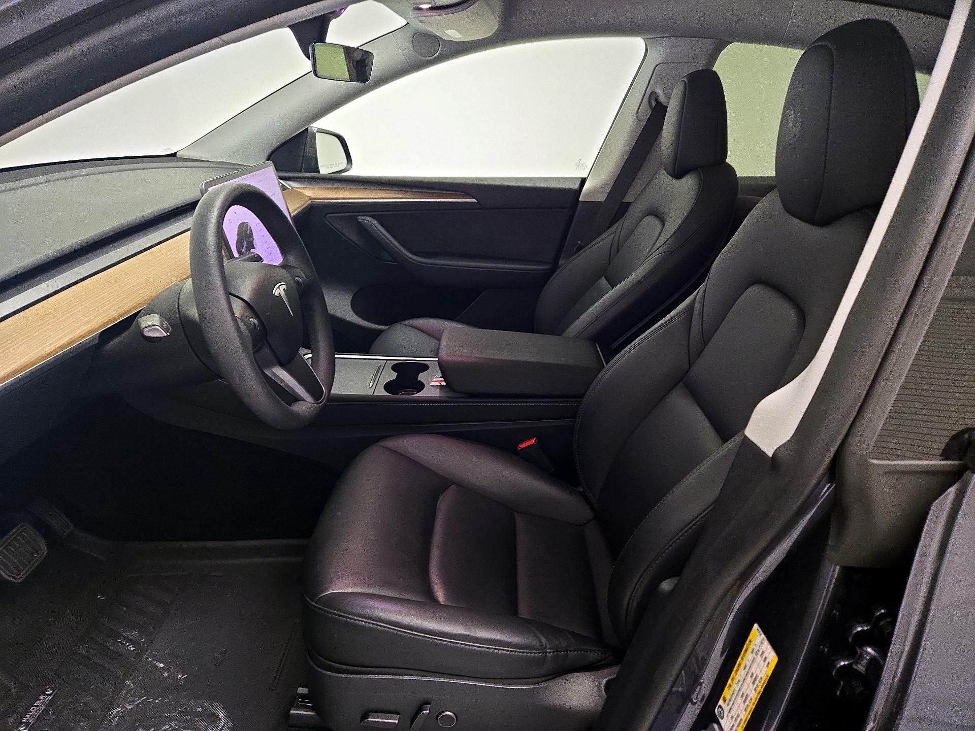 Thumbnail: 2023 Tesla Model Y - 11