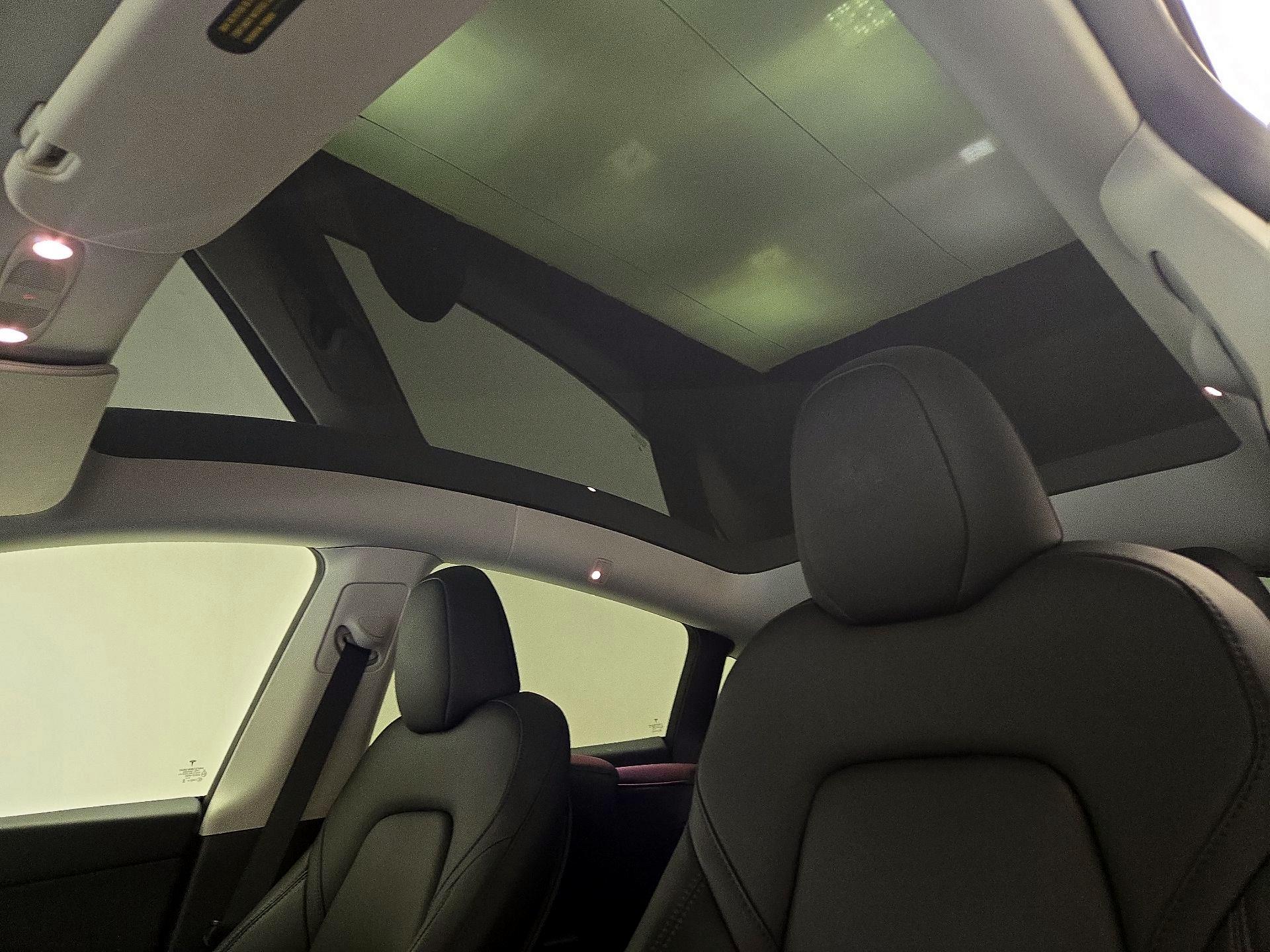 Thumbnail: 2023 Tesla Model Y - 18