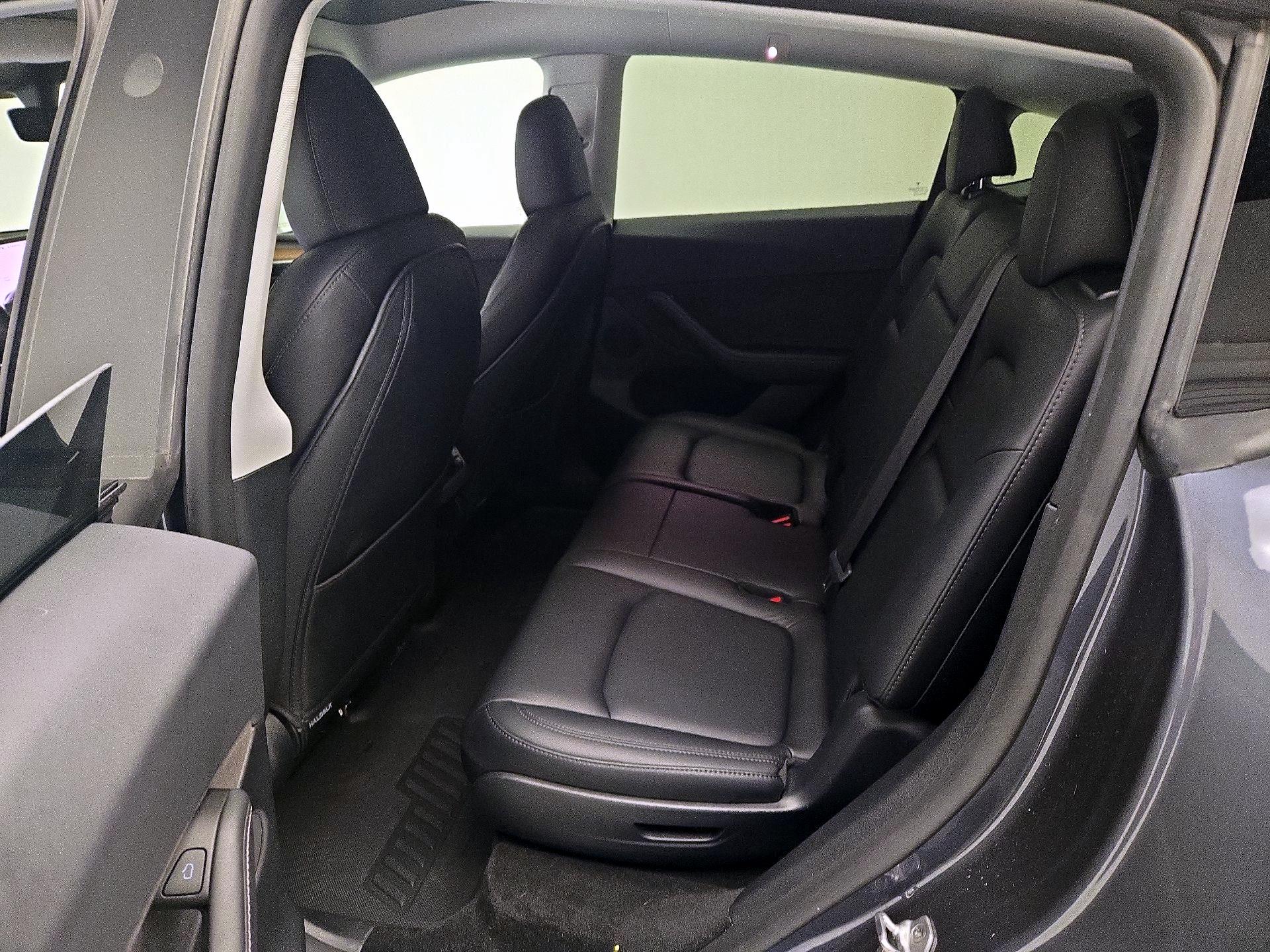 Thumbnail: 2023 Tesla Model Y - 19