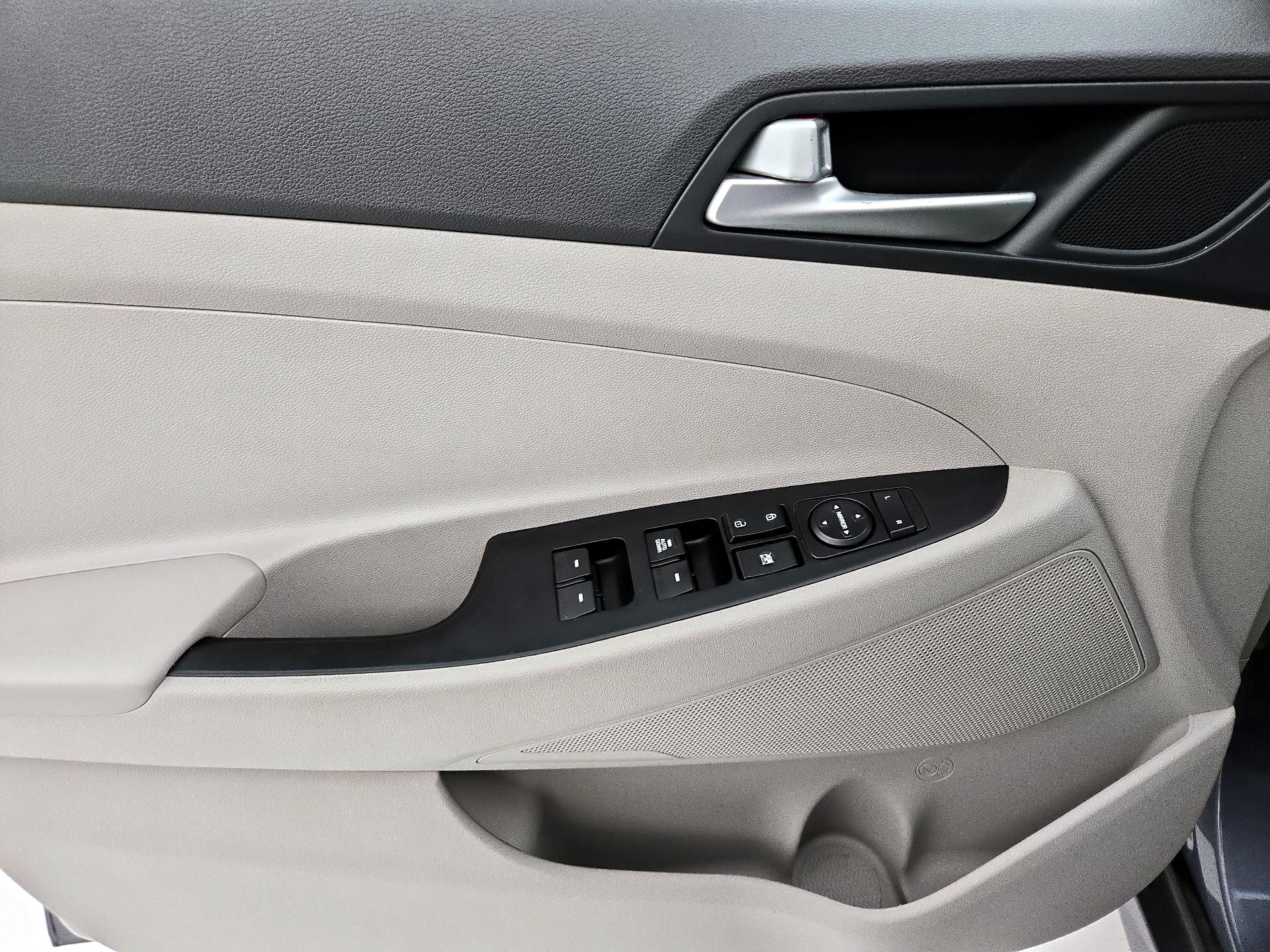 Thumbnail: 2021 Hyundai Tucson - 12