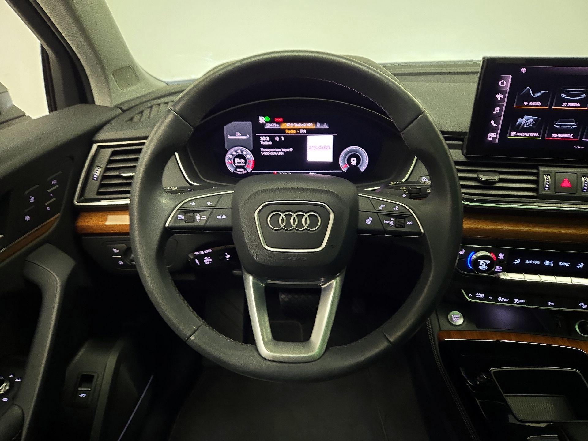 Thumbnail: 2023 Audi Q5 - 10