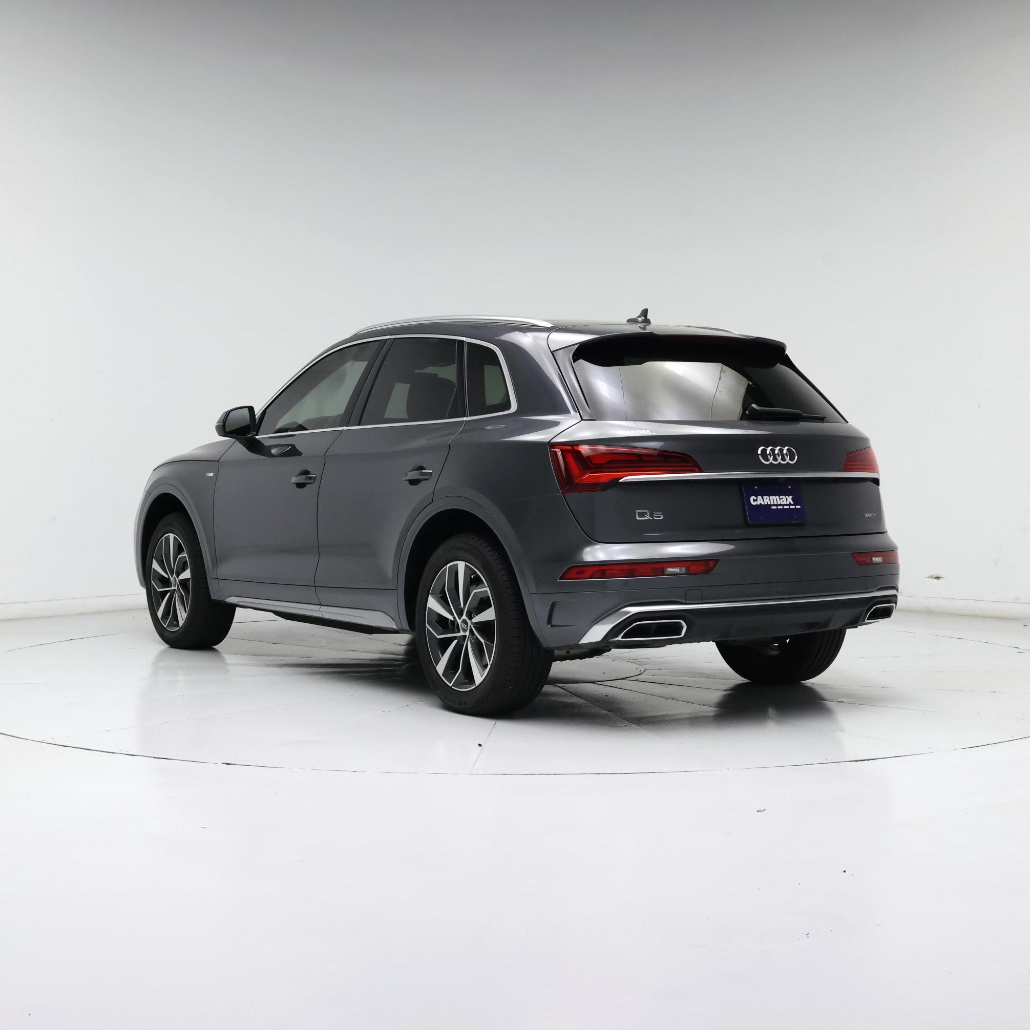Thumbnail: 2023 Audi Q5 - 2