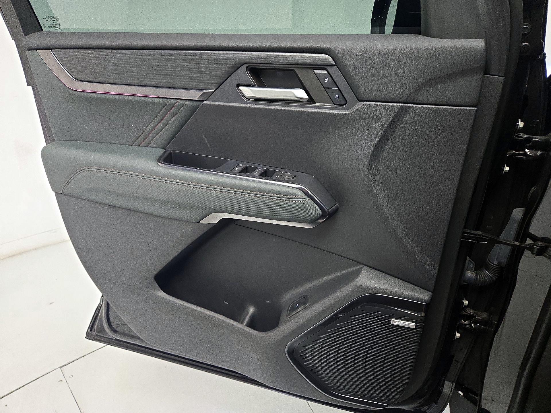 Thumbnail: 2024 GMC Acadia - 12