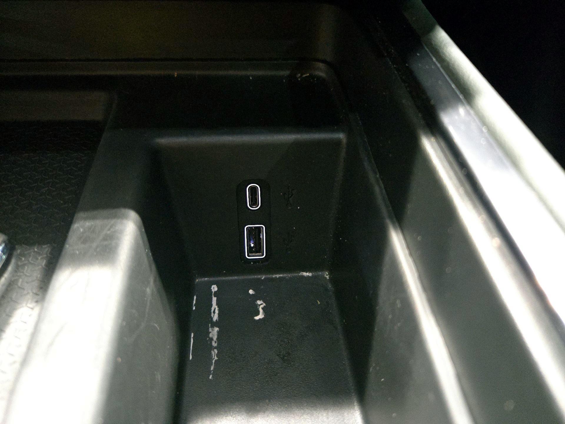 Thumbnail: 2024 GMC Acadia - 17