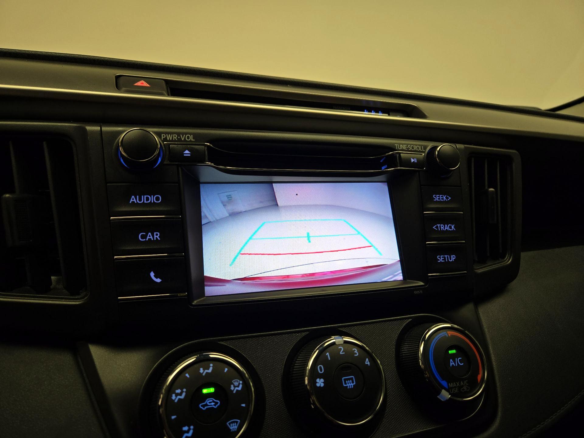 Thumbnail: 2018 Toyota RAV4 - 13