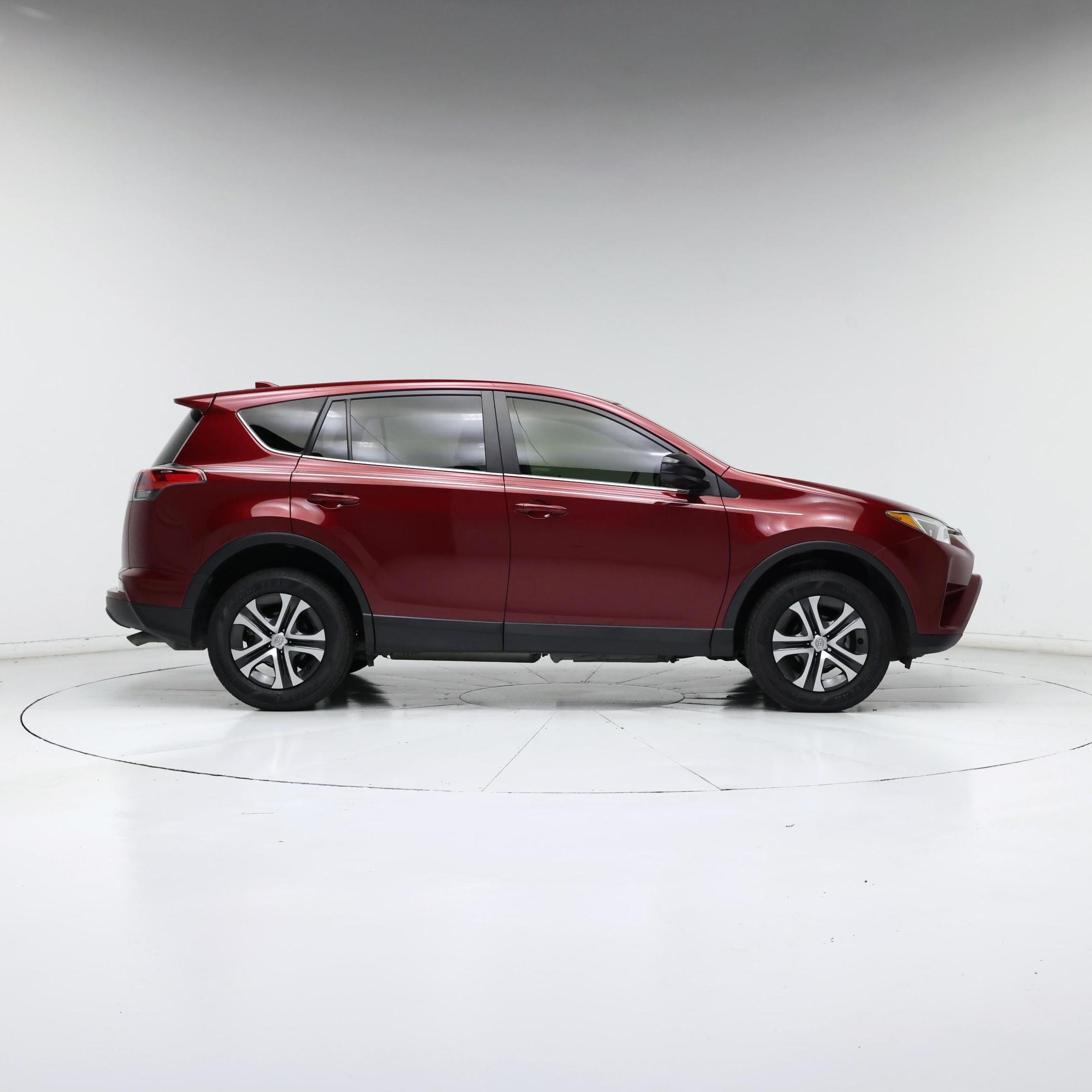 Thumbnail: 2018 Toyota RAV4 - 7