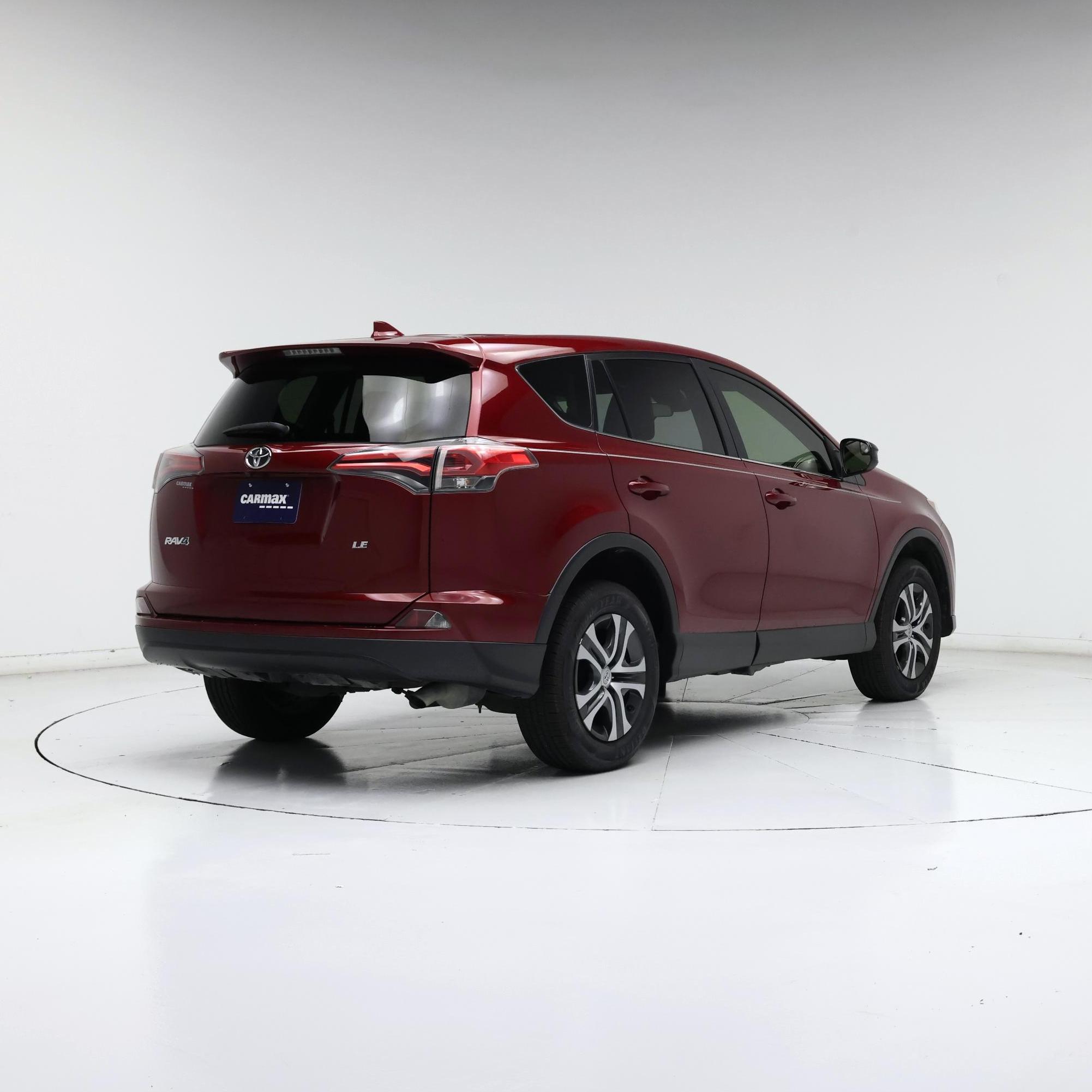 Thumbnail: 2018 Toyota RAV4 - 8