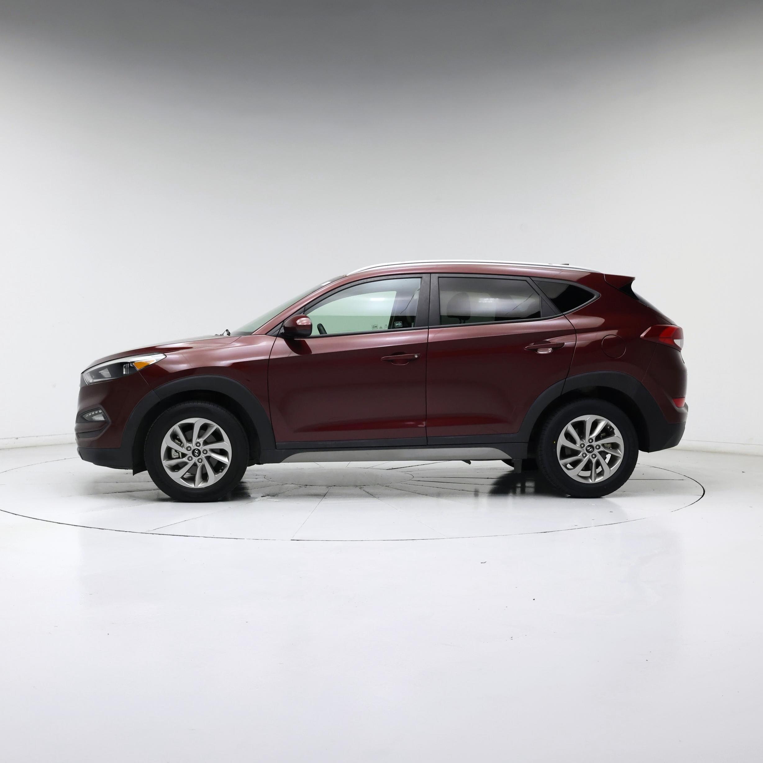 Thumbnail: 2018 Hyundai Tucson - 3
