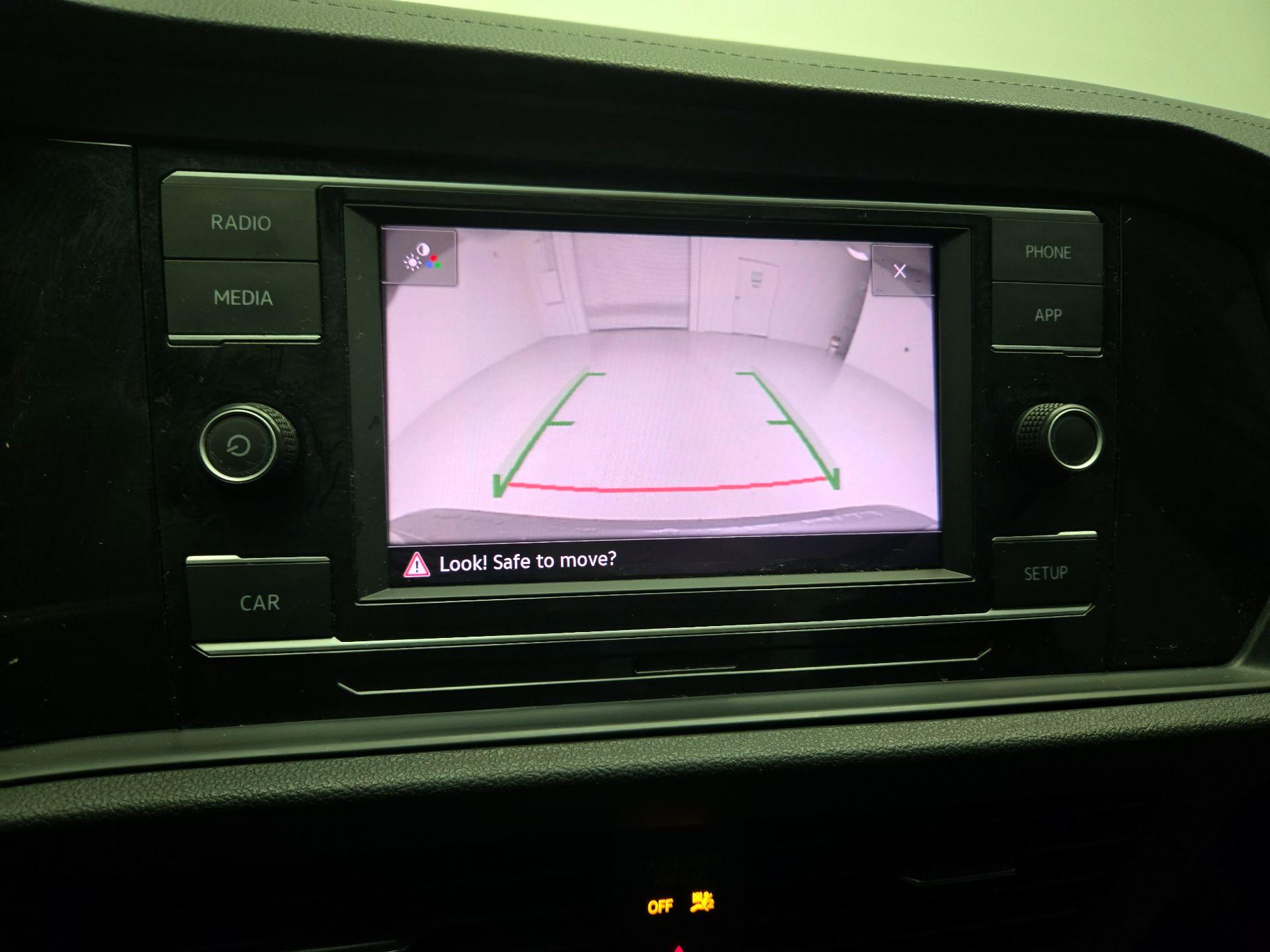 Thumbnail: 2019 Volkswagen Jetta - 14