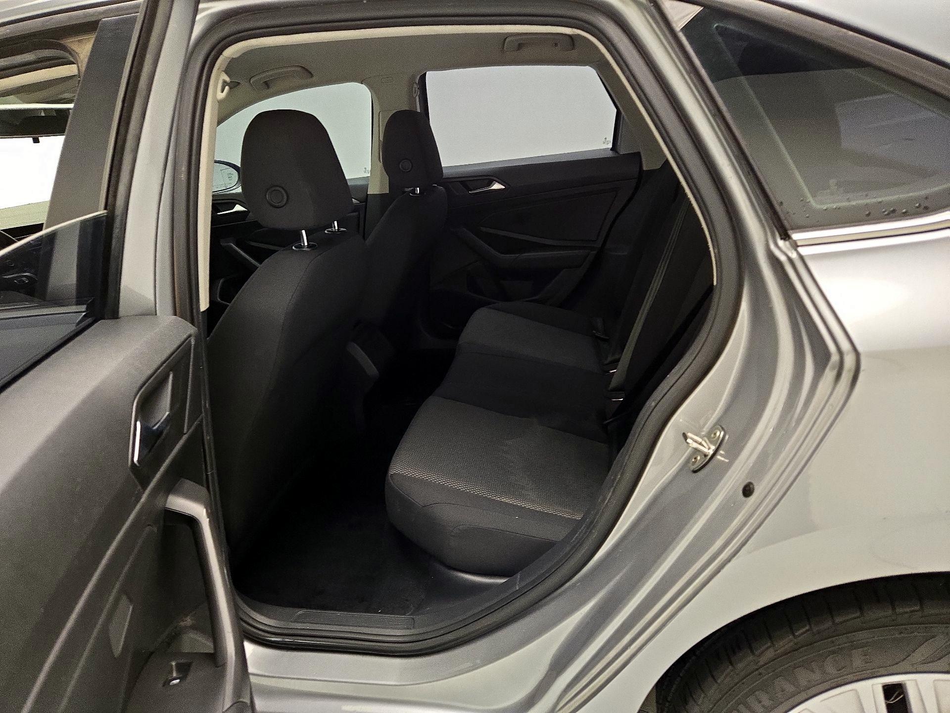 Thumbnail: 2019 Volkswagen Jetta - 19