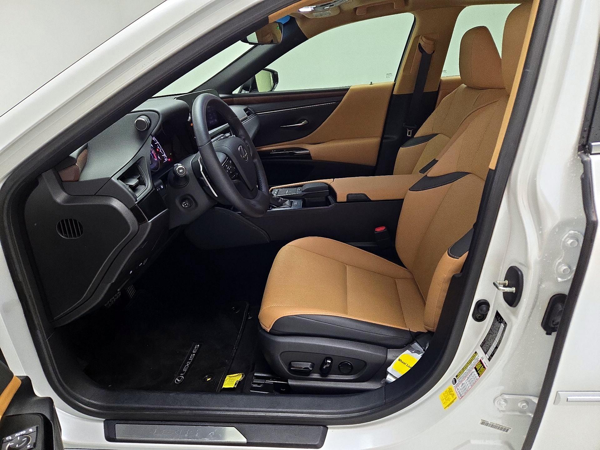 Thumbnail: 2022 Lexus ES - 11