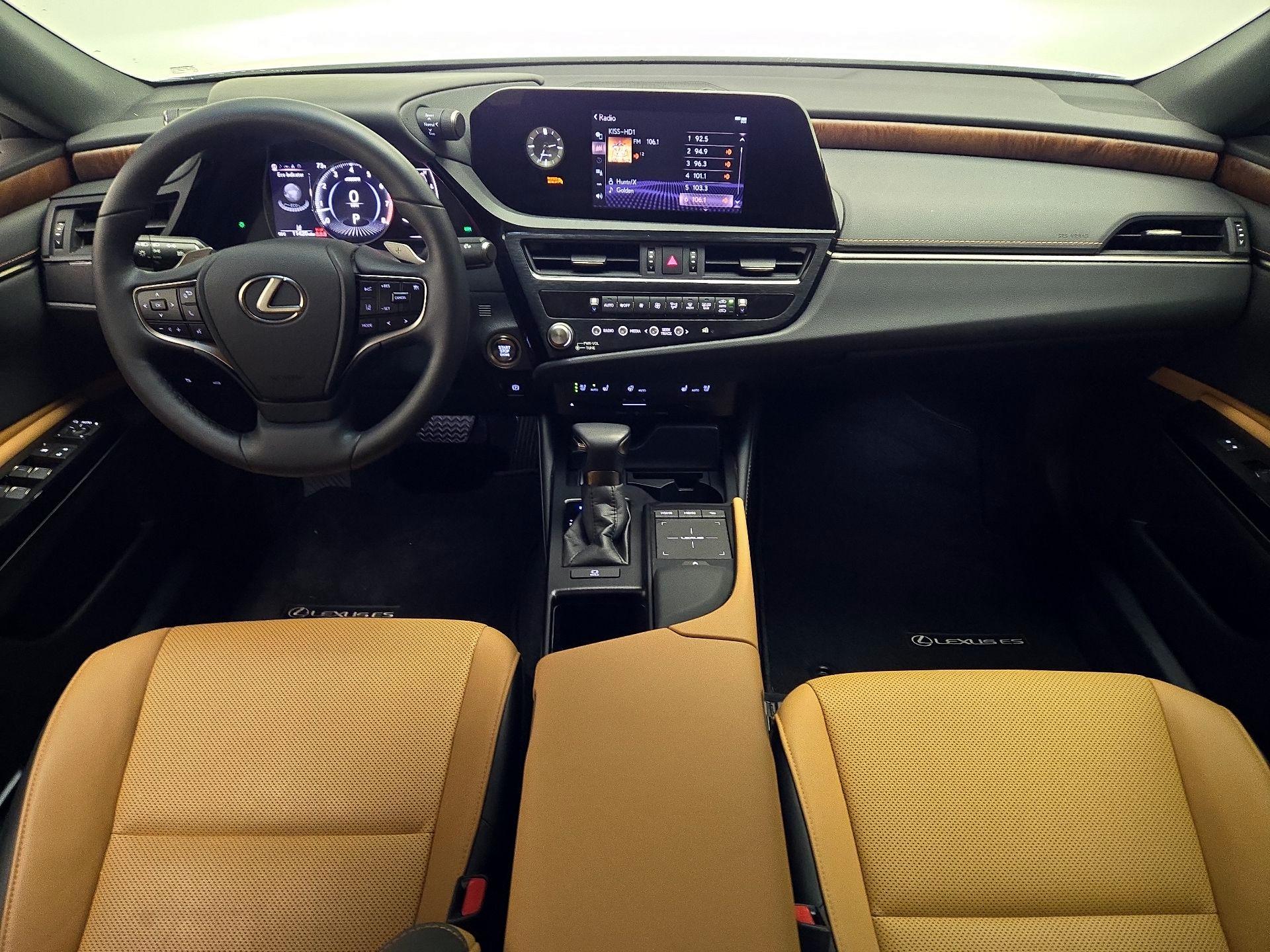 Thumbnail: 2022 Lexus ES - 19