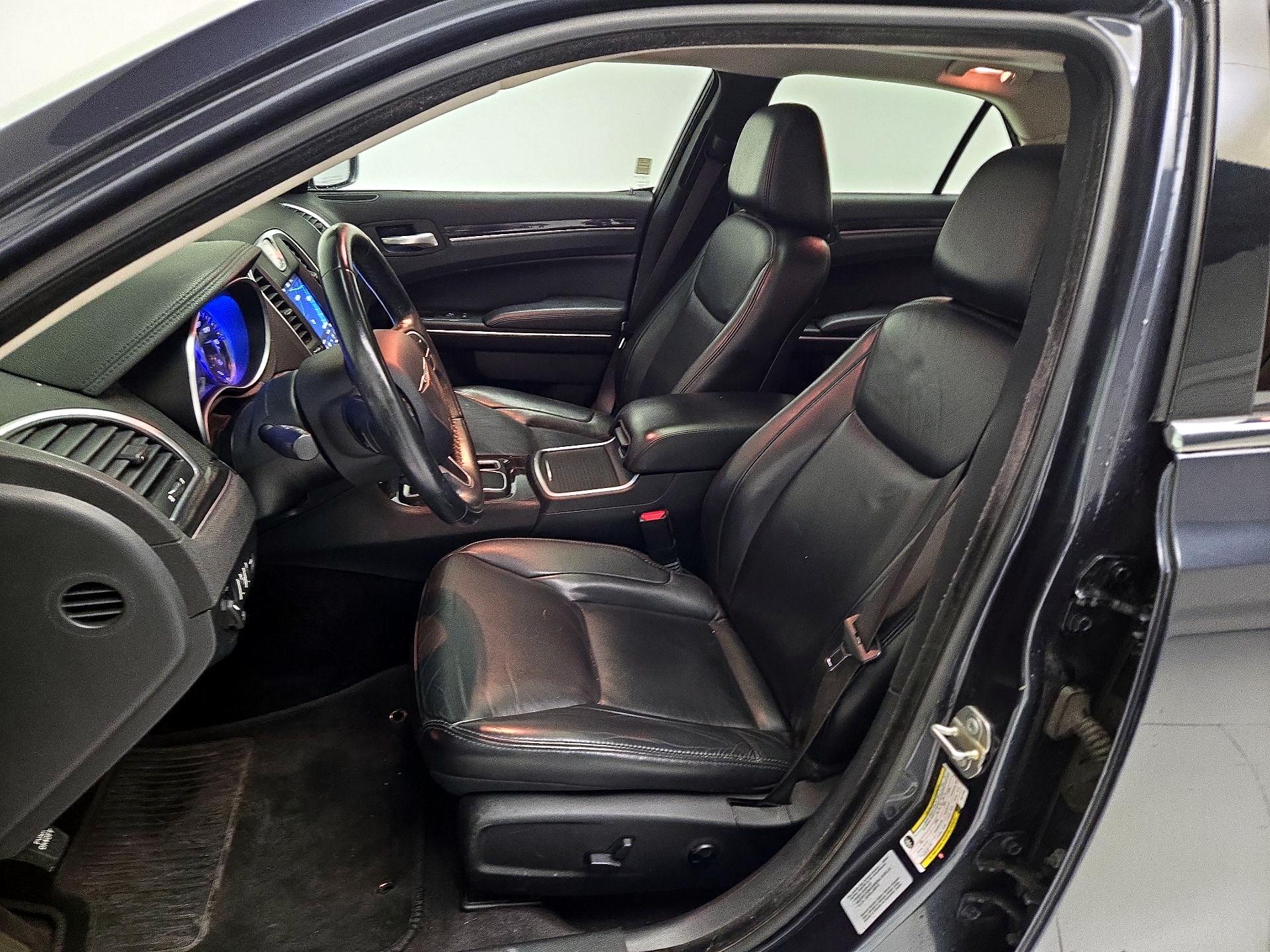 Thumbnail: 2018 Chrysler 300 - 11