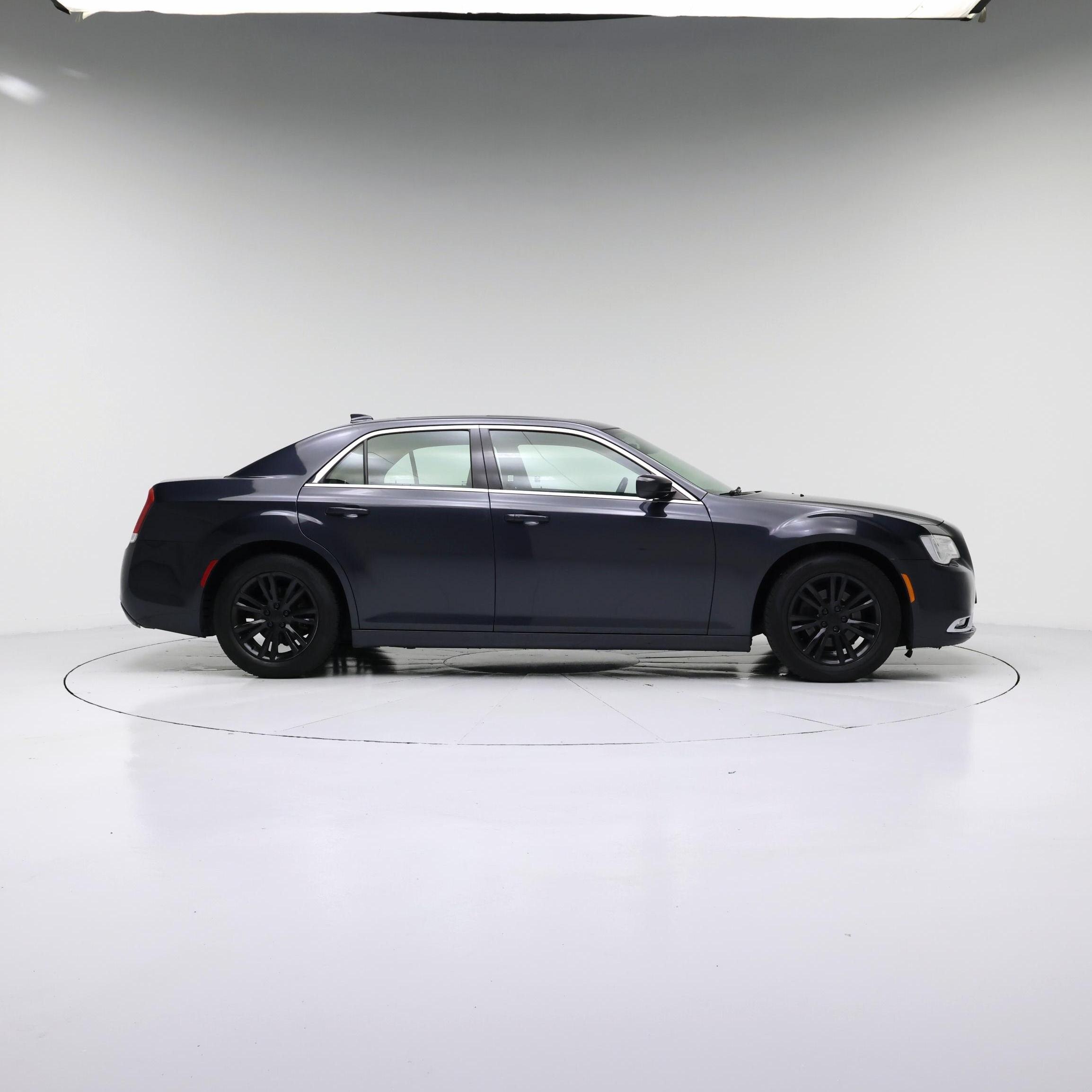 Thumbnail: 2018 Chrysler 300 - 7