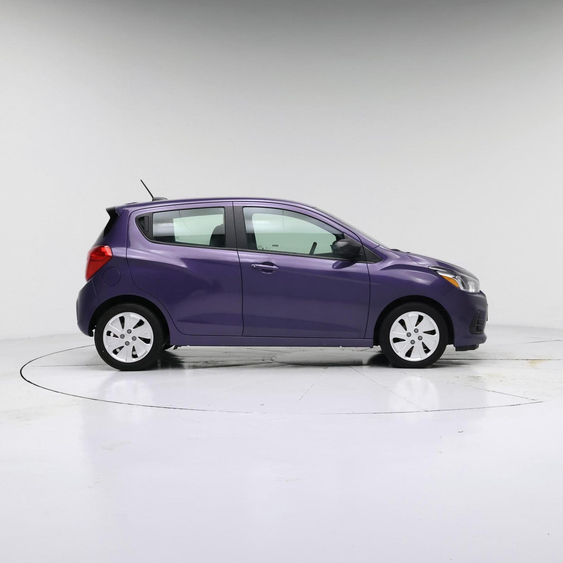 Thumbnail: 2017 Chevrolet Spark - 3