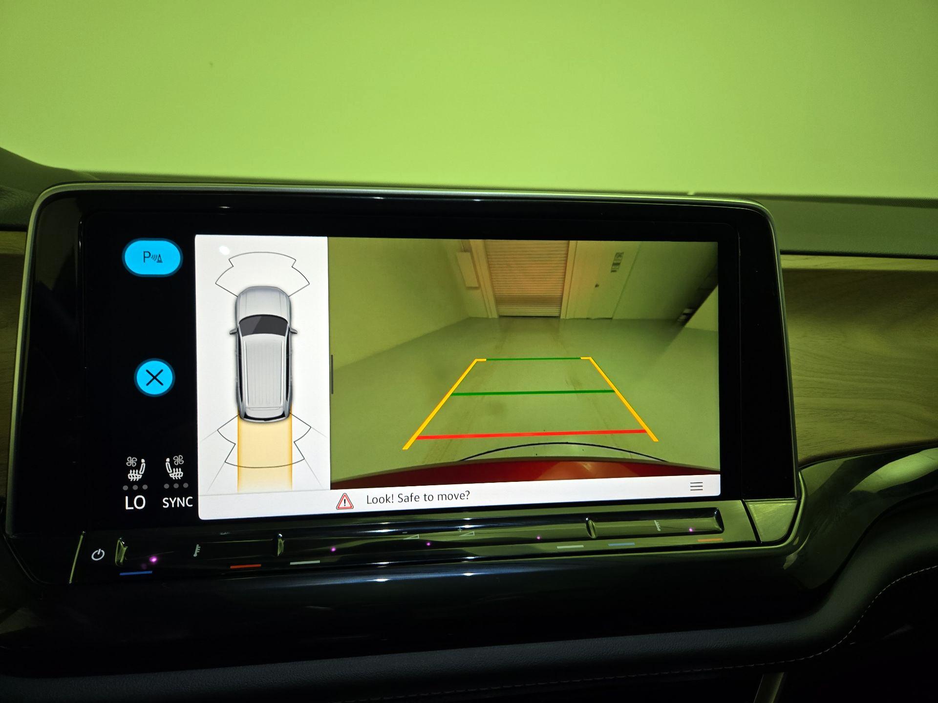 Thumbnail: 2024 Volkswagen Atlas - 13