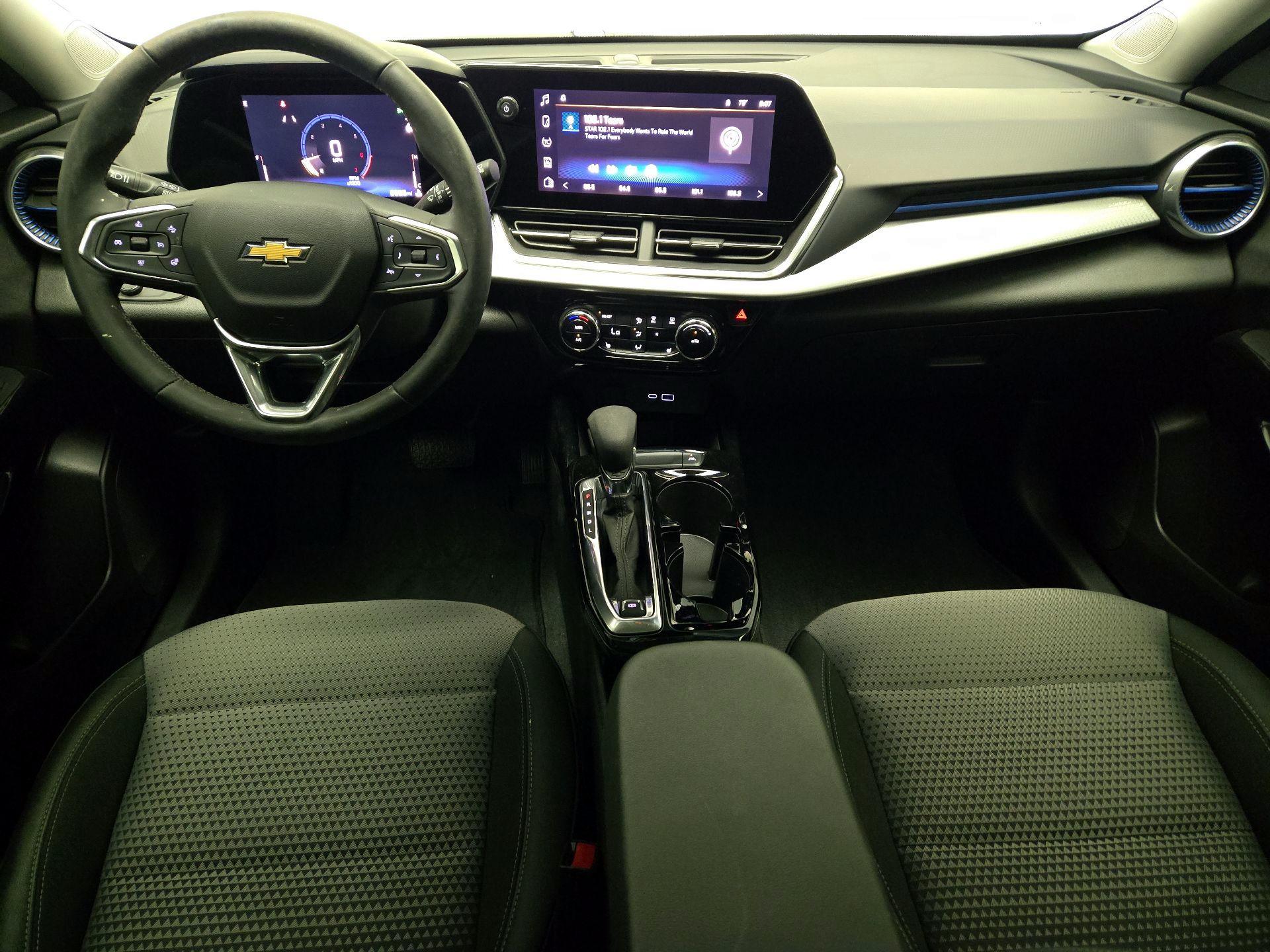 Thumbnail: 2025 Chevrolet Trax - 9