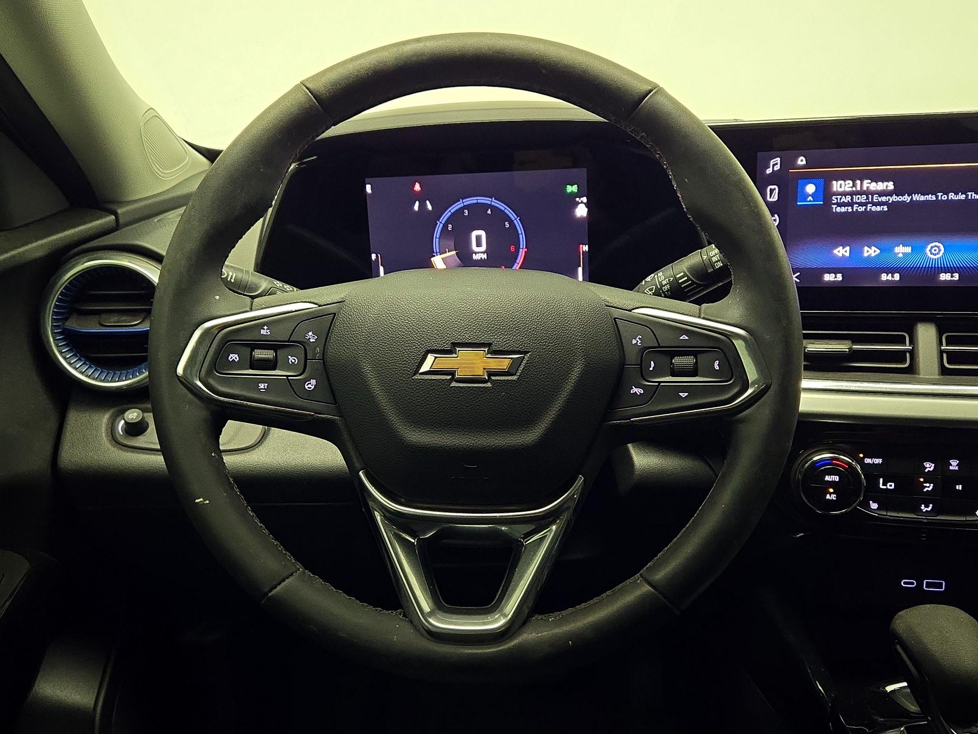 Thumbnail: 2025 Chevrolet Trax - 10