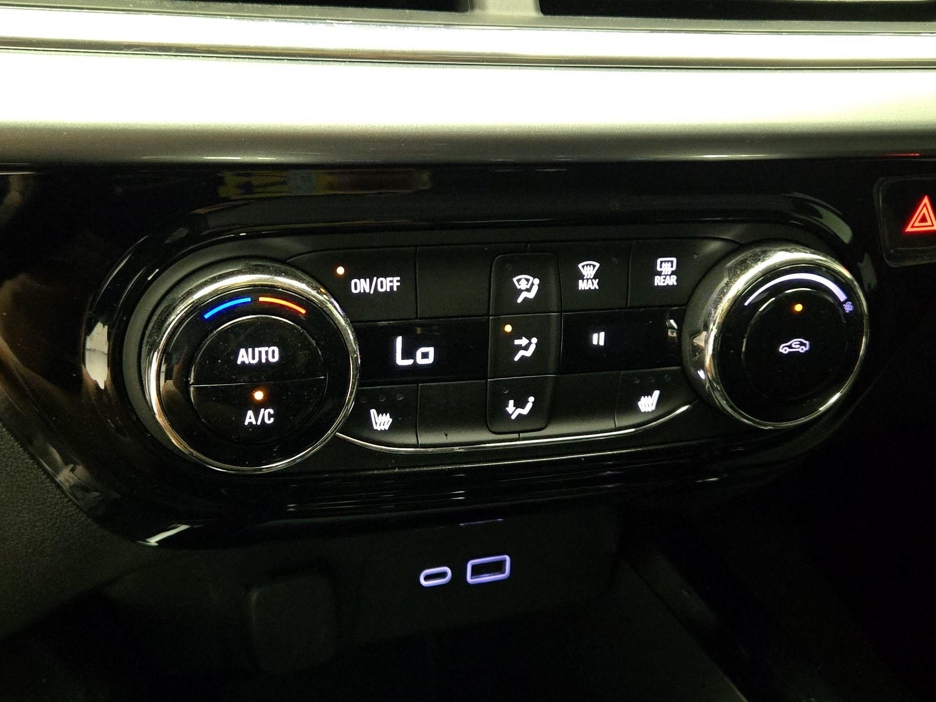 Thumbnail: 2025 Chevrolet Trax - 16