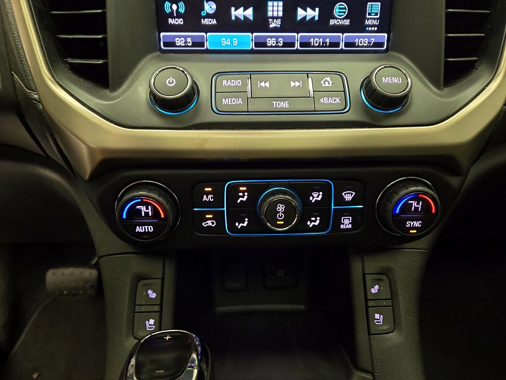 Thumbnail: 2018 GMC Acadia - 17