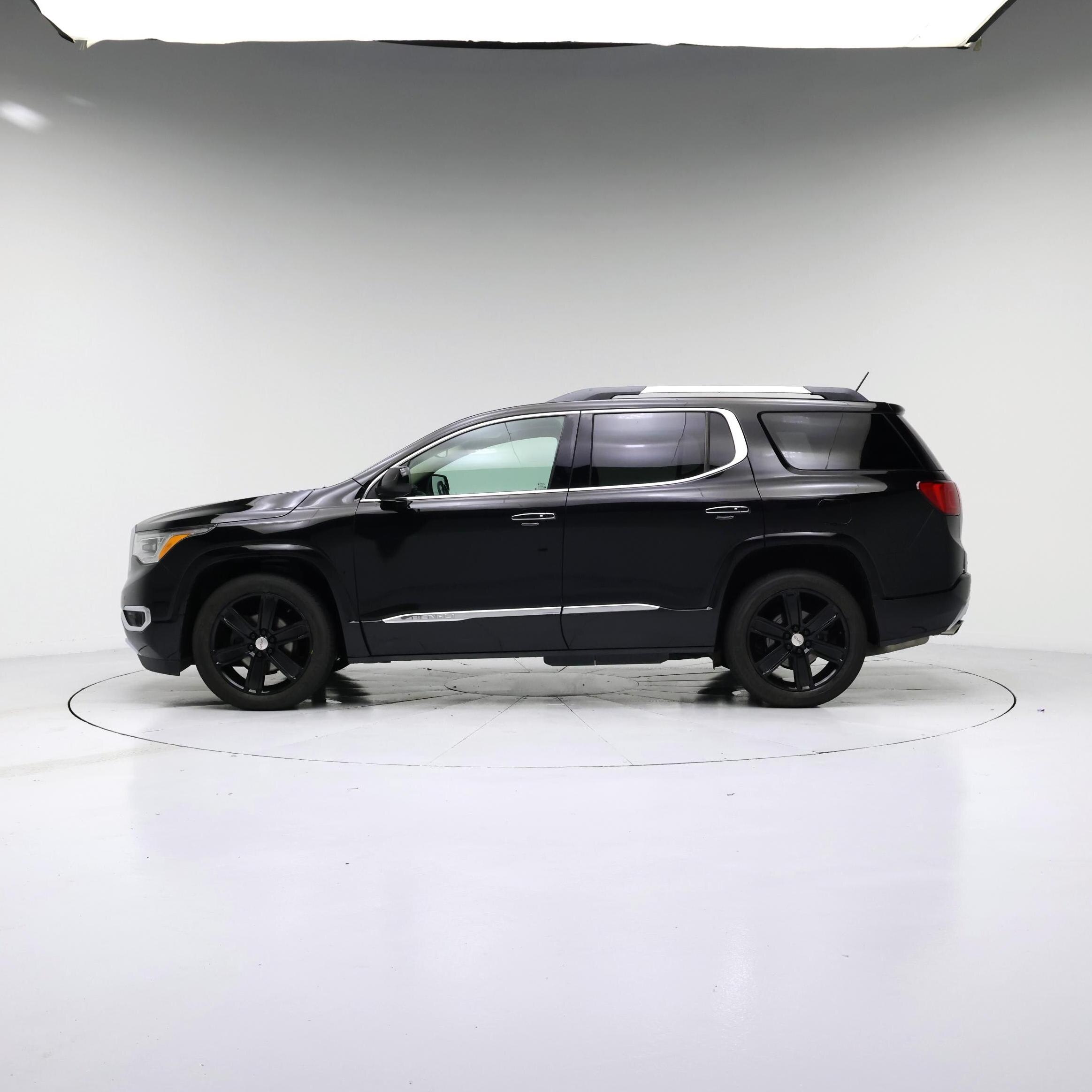 Thumbnail: 2018 GMC Acadia - 3