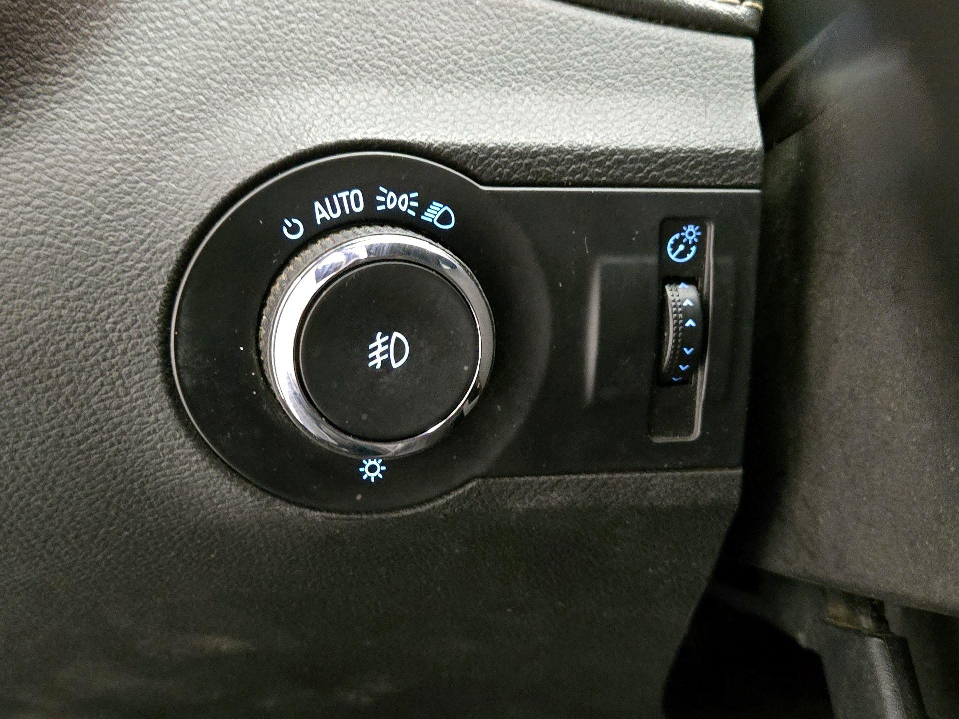 Thumbnail: 2014 Chevrolet Camaro - 13