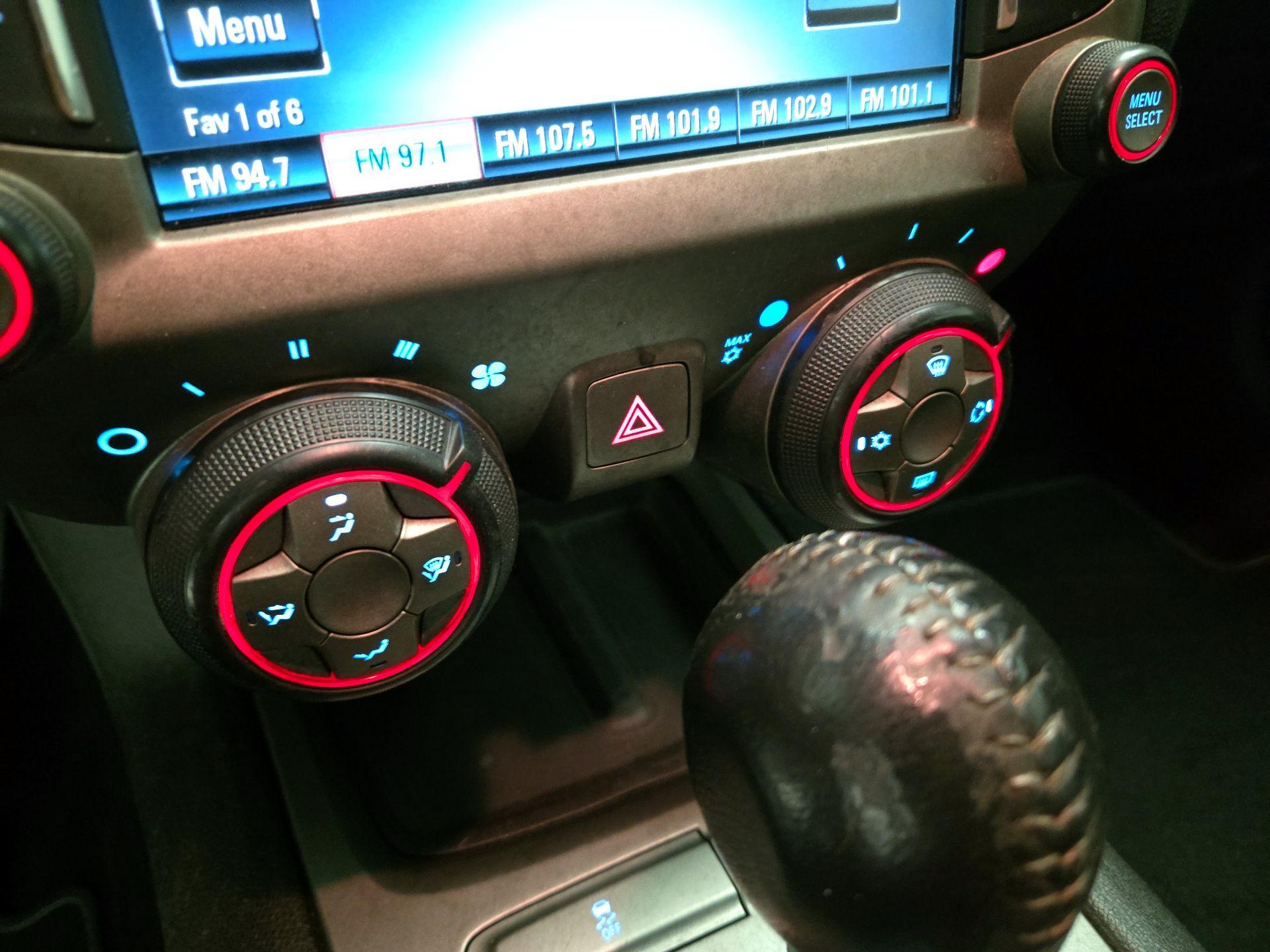 Thumbnail: 2014 Chevrolet Camaro - 16