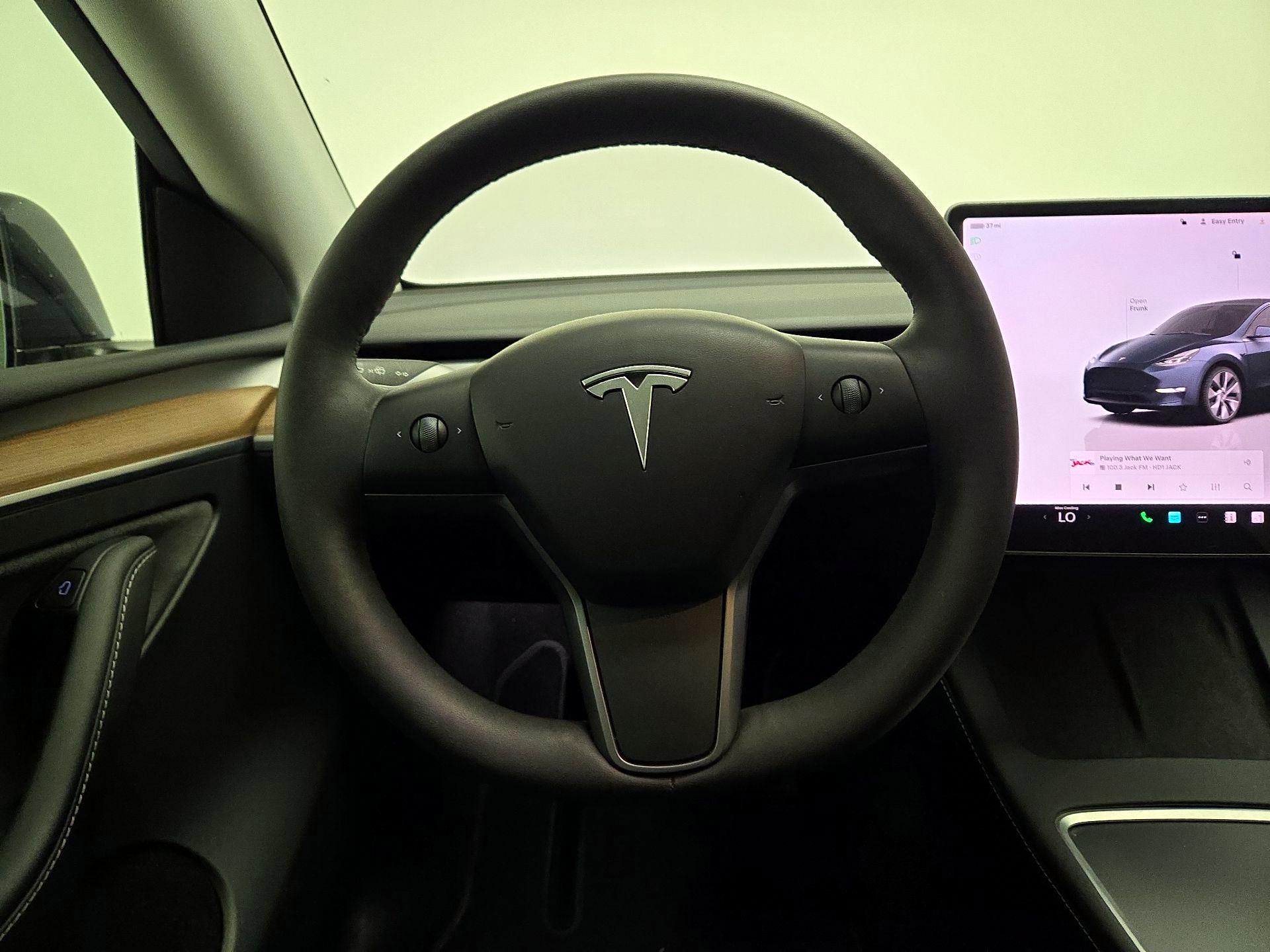 Thumbnail: 2024 Tesla Model Y - 10