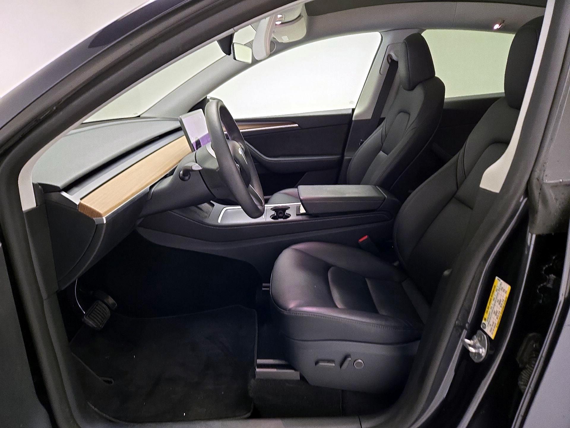 Thumbnail: 2024 Tesla Model Y - 11