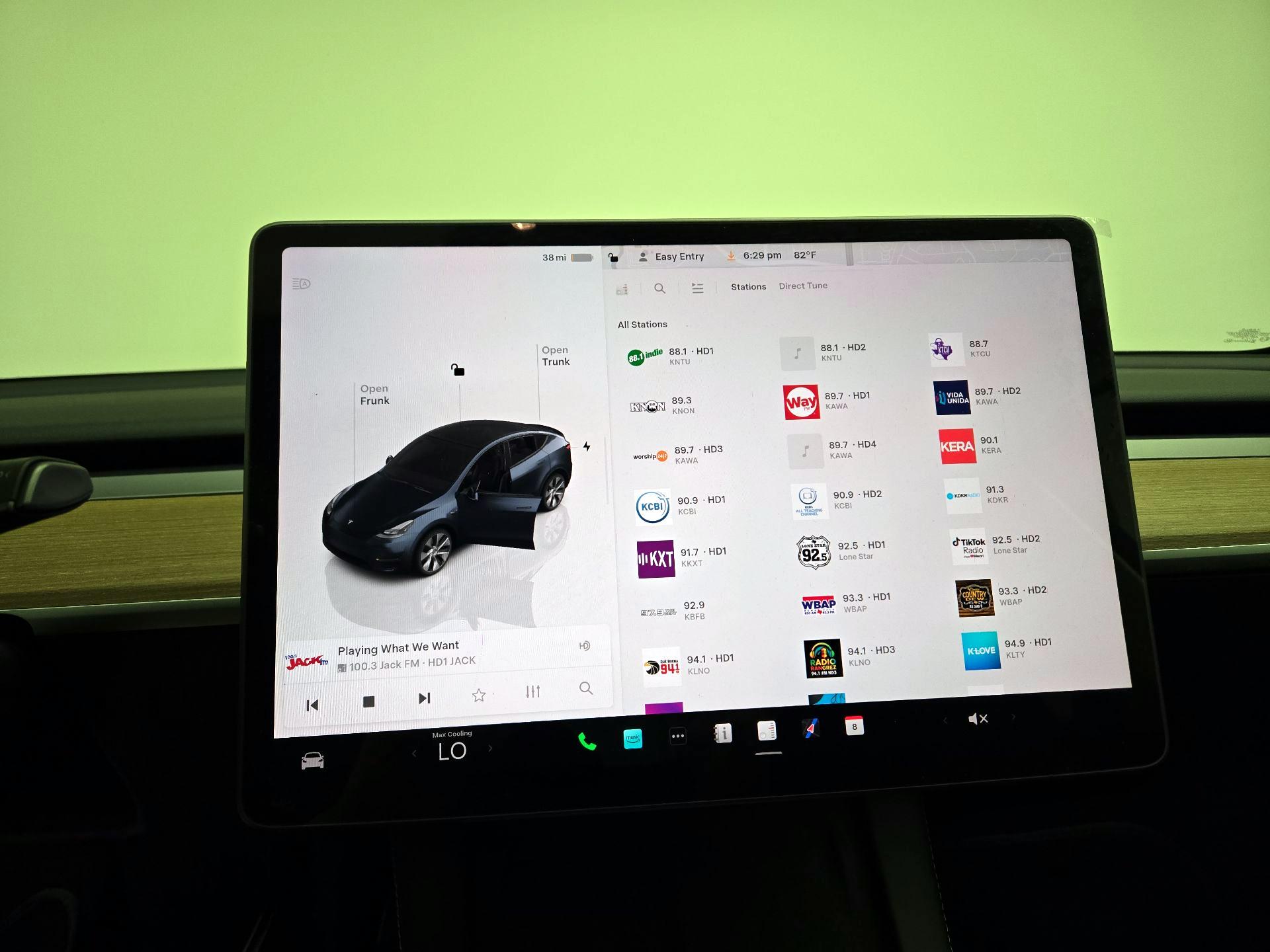 Thumbnail: 2024 Tesla Model Y - 15