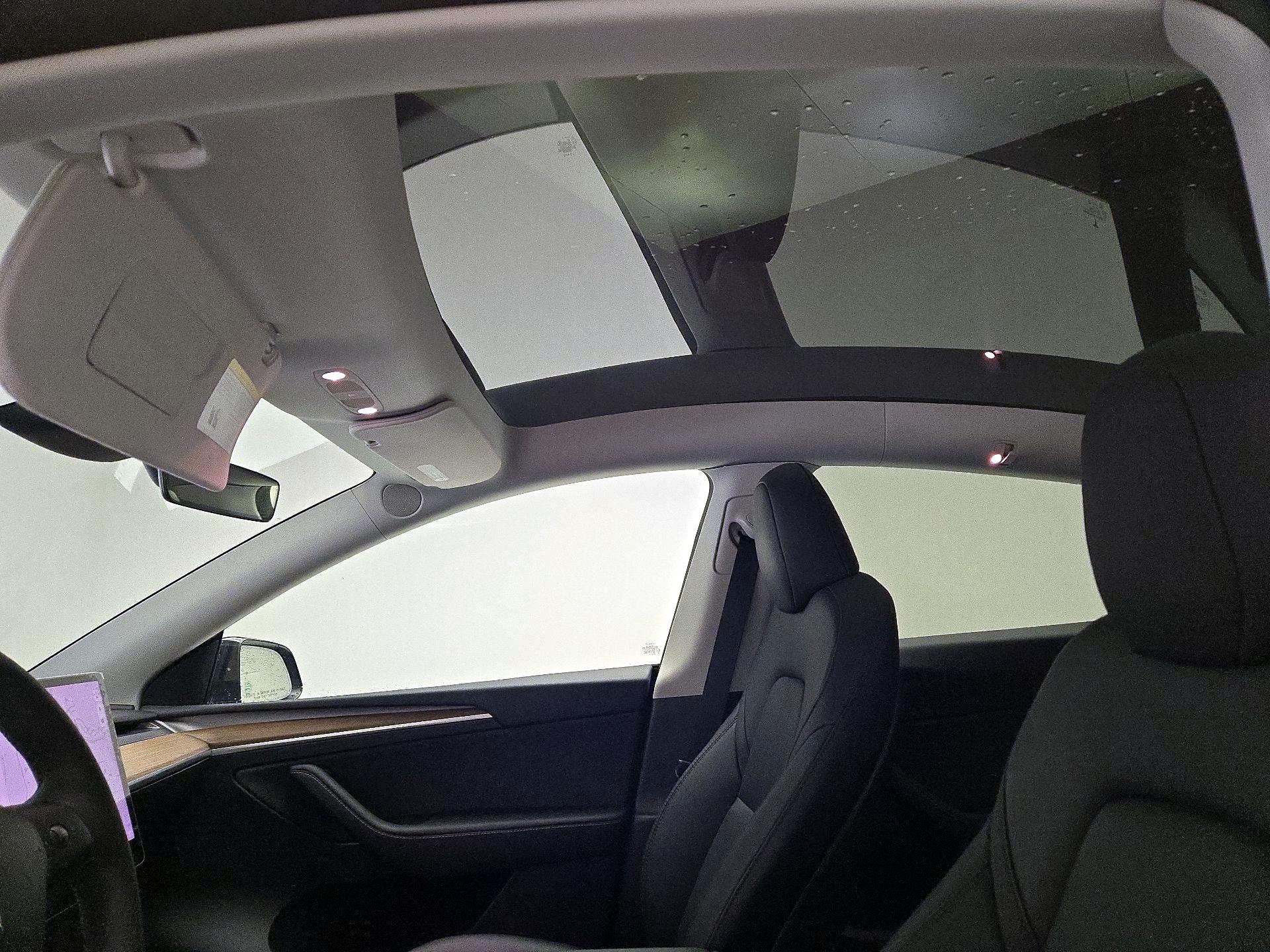 Thumbnail: 2024 Tesla Model Y - 18