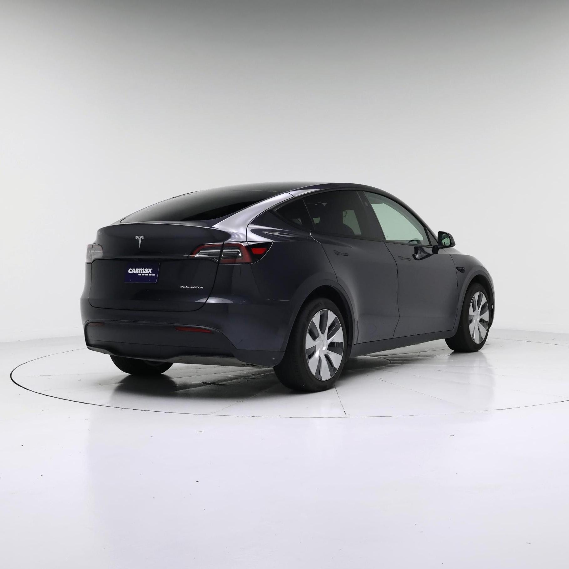Thumbnail: 2024 Tesla Model Y - 8