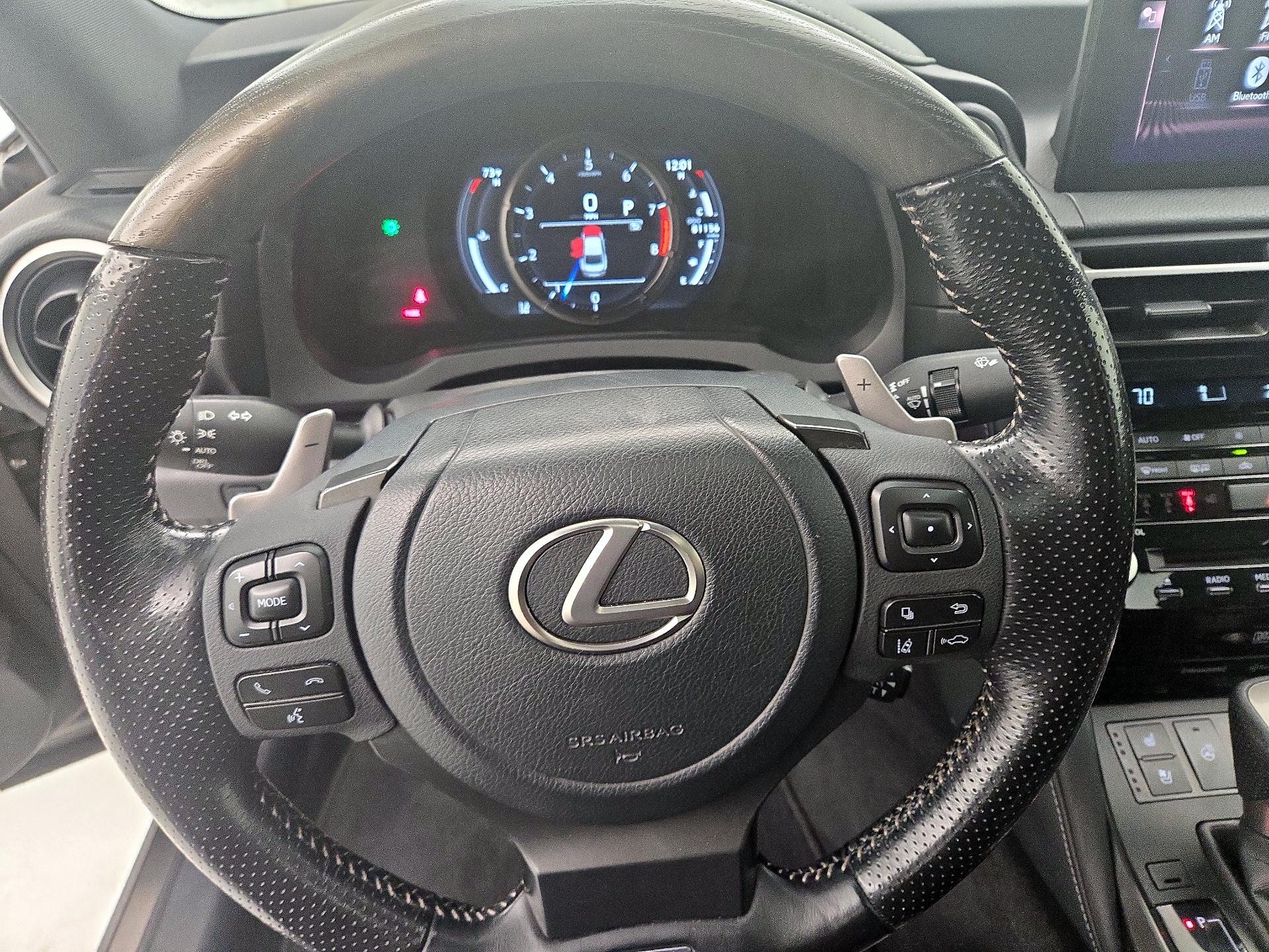 Thumbnail: 2022 Lexus IS - 10