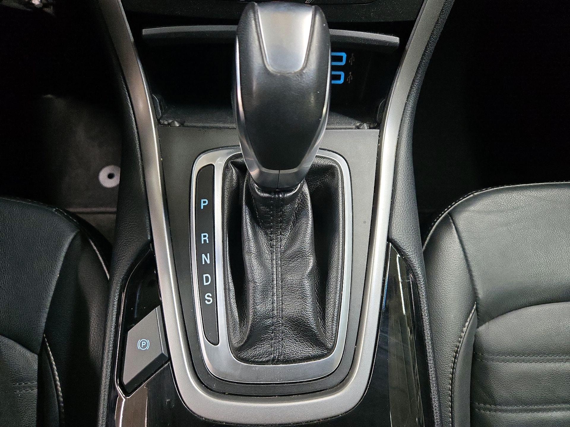 Thumbnail: 2018 Ford Edge - 17