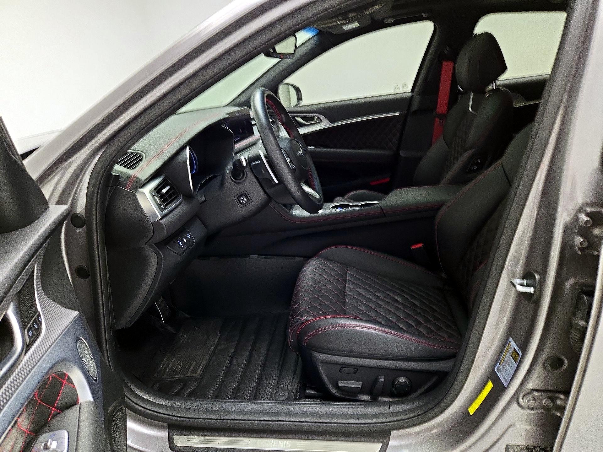 Thumbnail: 2023 Genesis G70 - 11