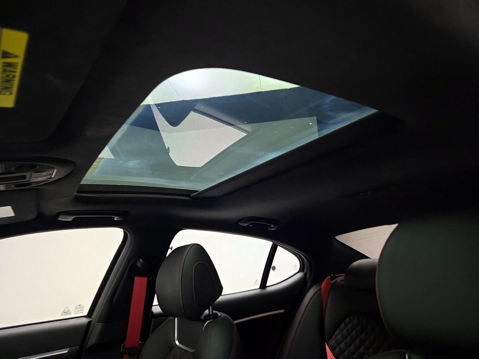 Thumbnail: 2023 Genesis G70 - 20