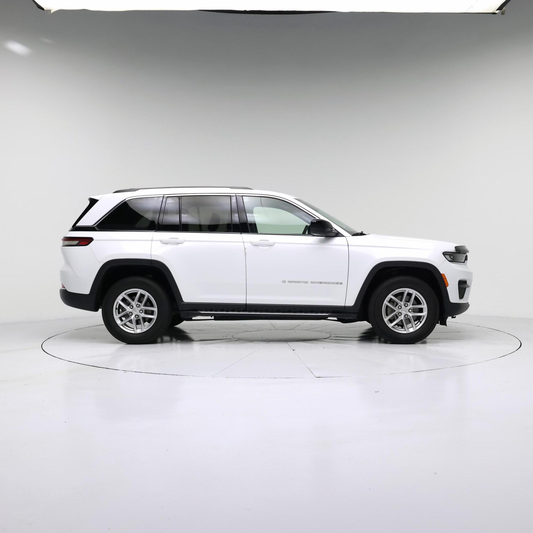 Thumbnail: 2024 Jeep Grand Cherokee - 7