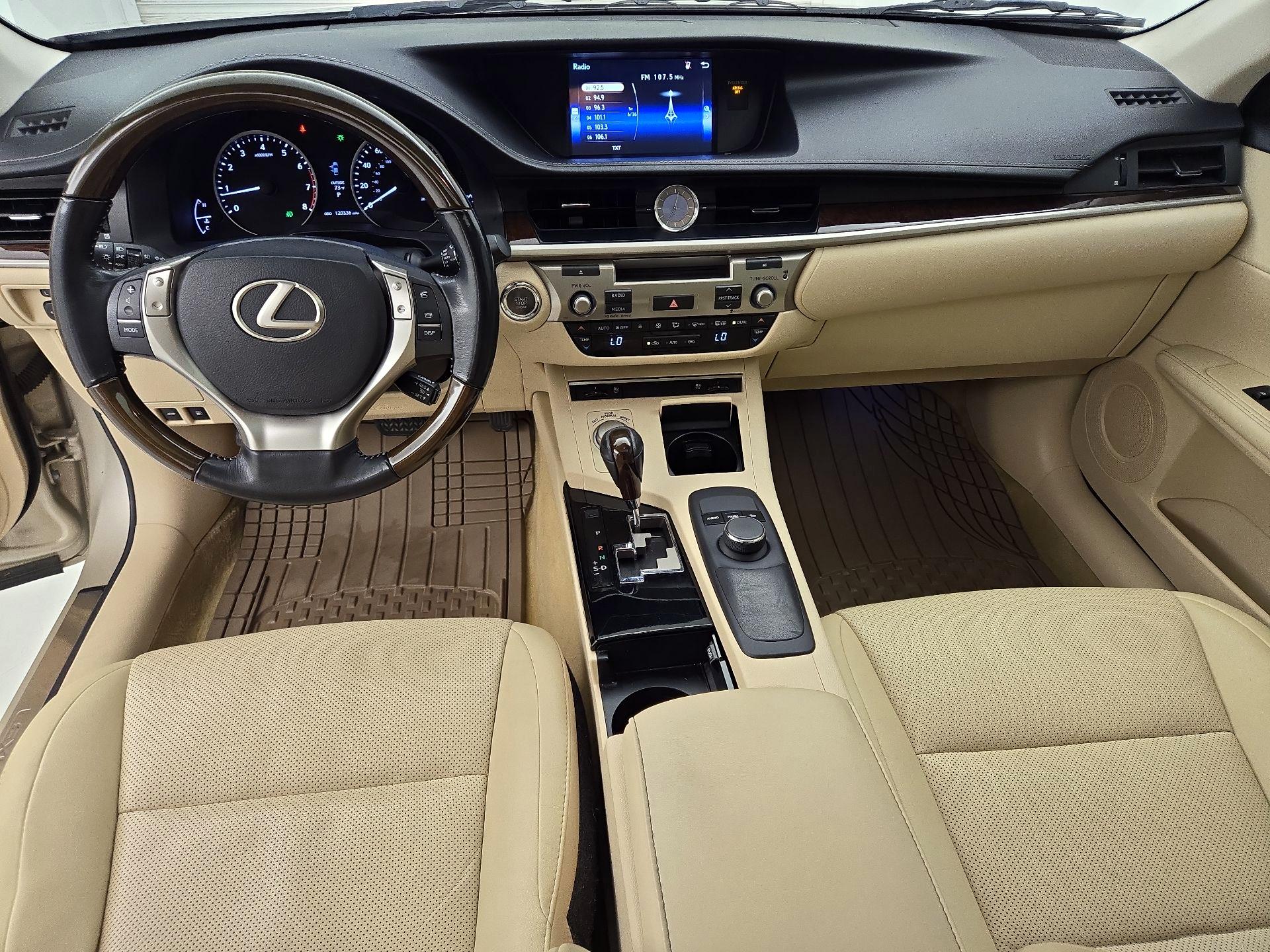 Thumbnail: 2015 Lexus ES - 9