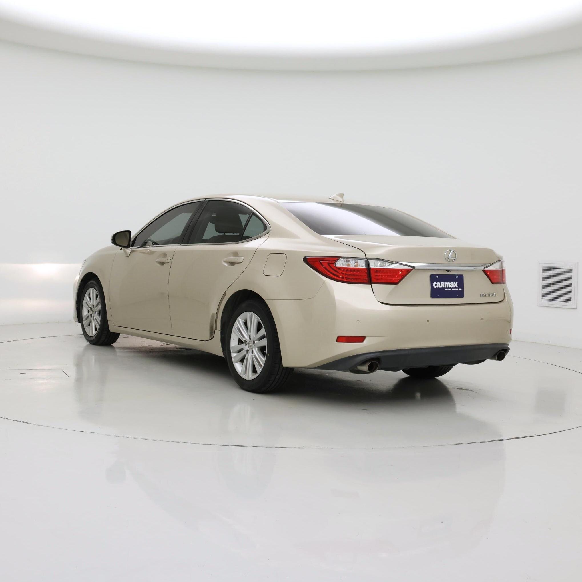 Thumbnail: 2015 Lexus ES - 2